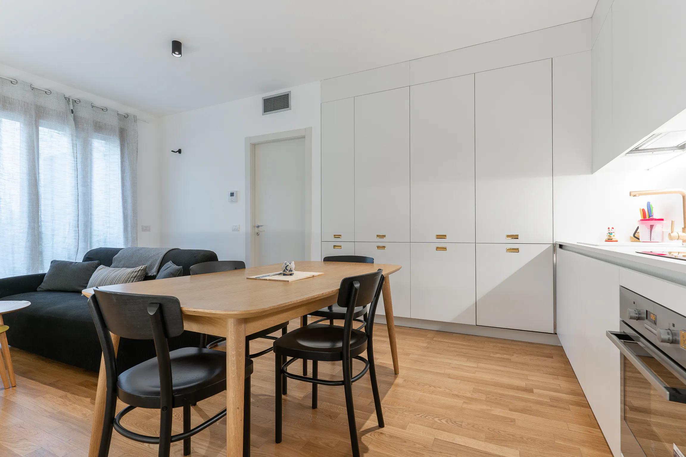 1-Bedroom Apartment in Via Giacinto Gallina, Milan (1708795) ROOM 2
