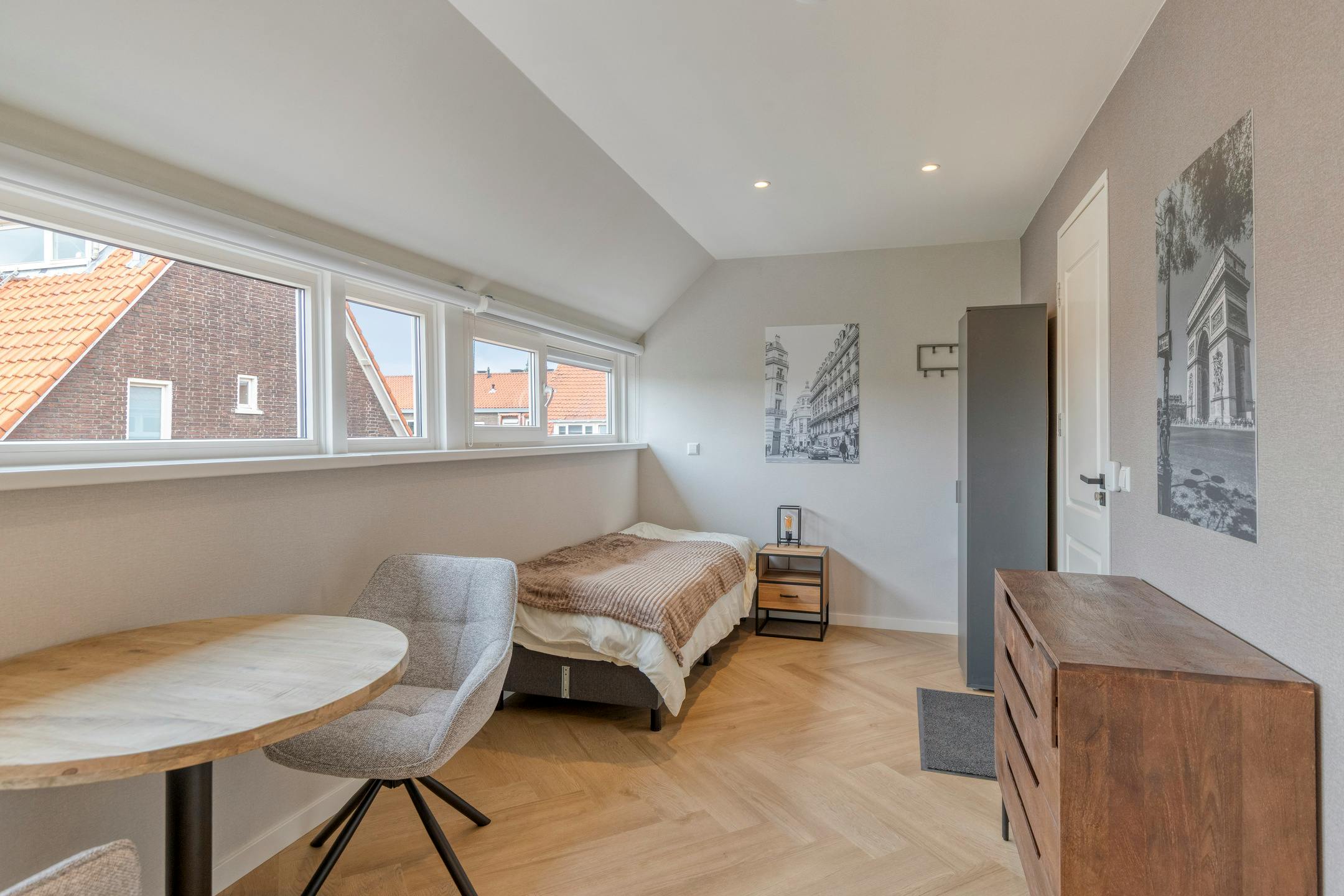Privé kamer te huur voor € 622 per maand in Rotterdam, Prins Mauritssingel