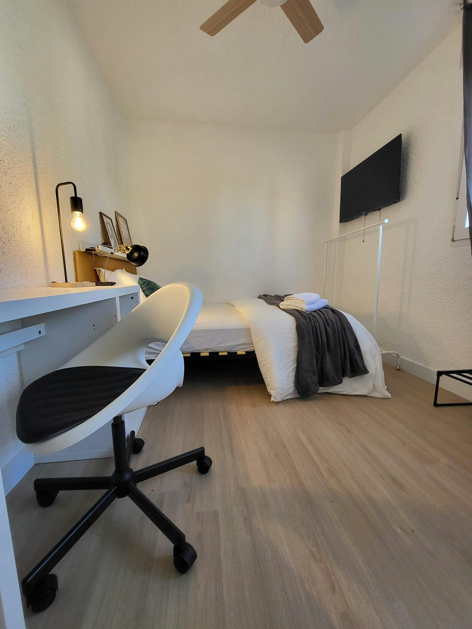 Habitación compartida en alquiler por 410 € al mes en Alicante, Carrer de la Princesa Merce