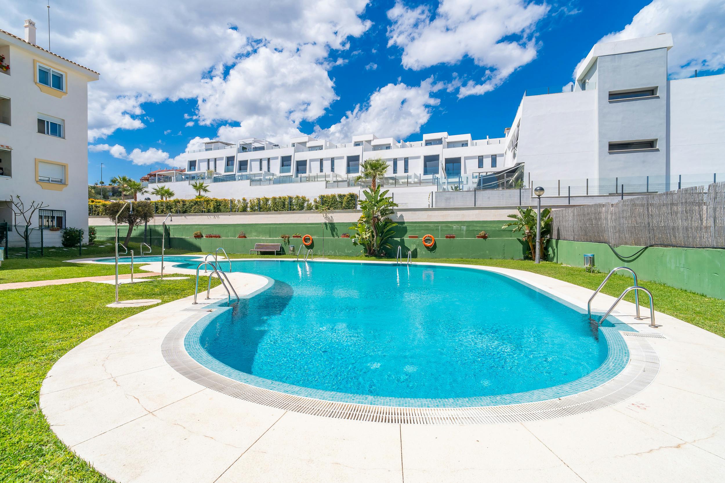 Apartment Torre De Benagalbón, 2 beds — photo 2