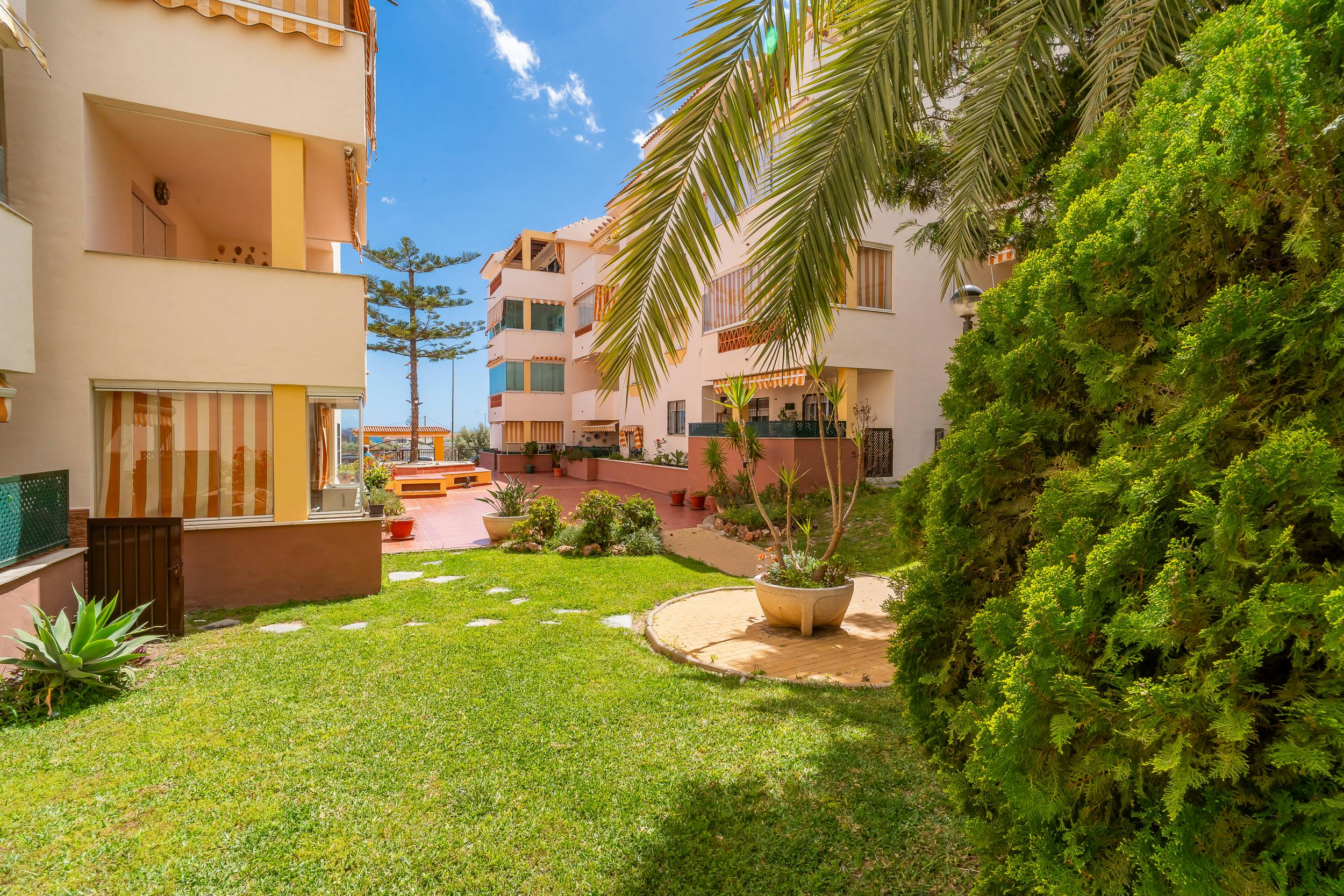 Apartment Torre De Benagalbón, 2 beds — photo 5