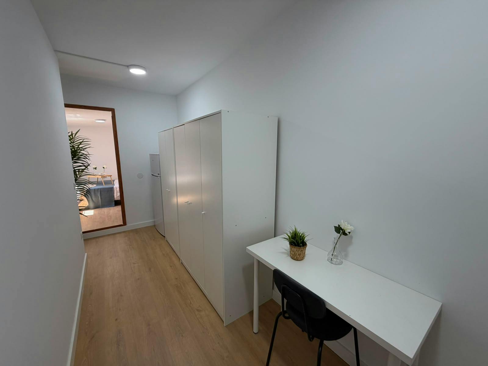 Double room Leganés, 1 bed, 15m² — photo 7