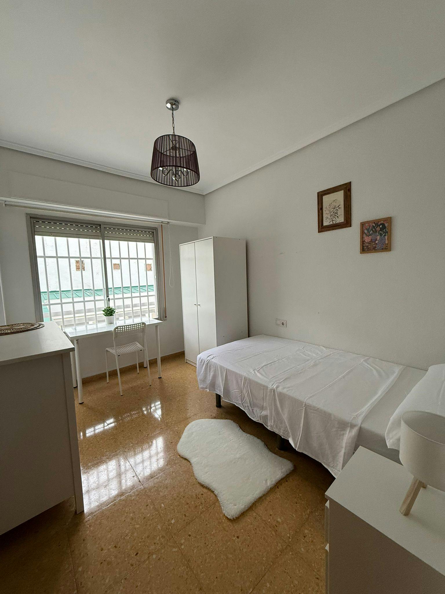 Carrer de Pere Bonfill, Valencia preview