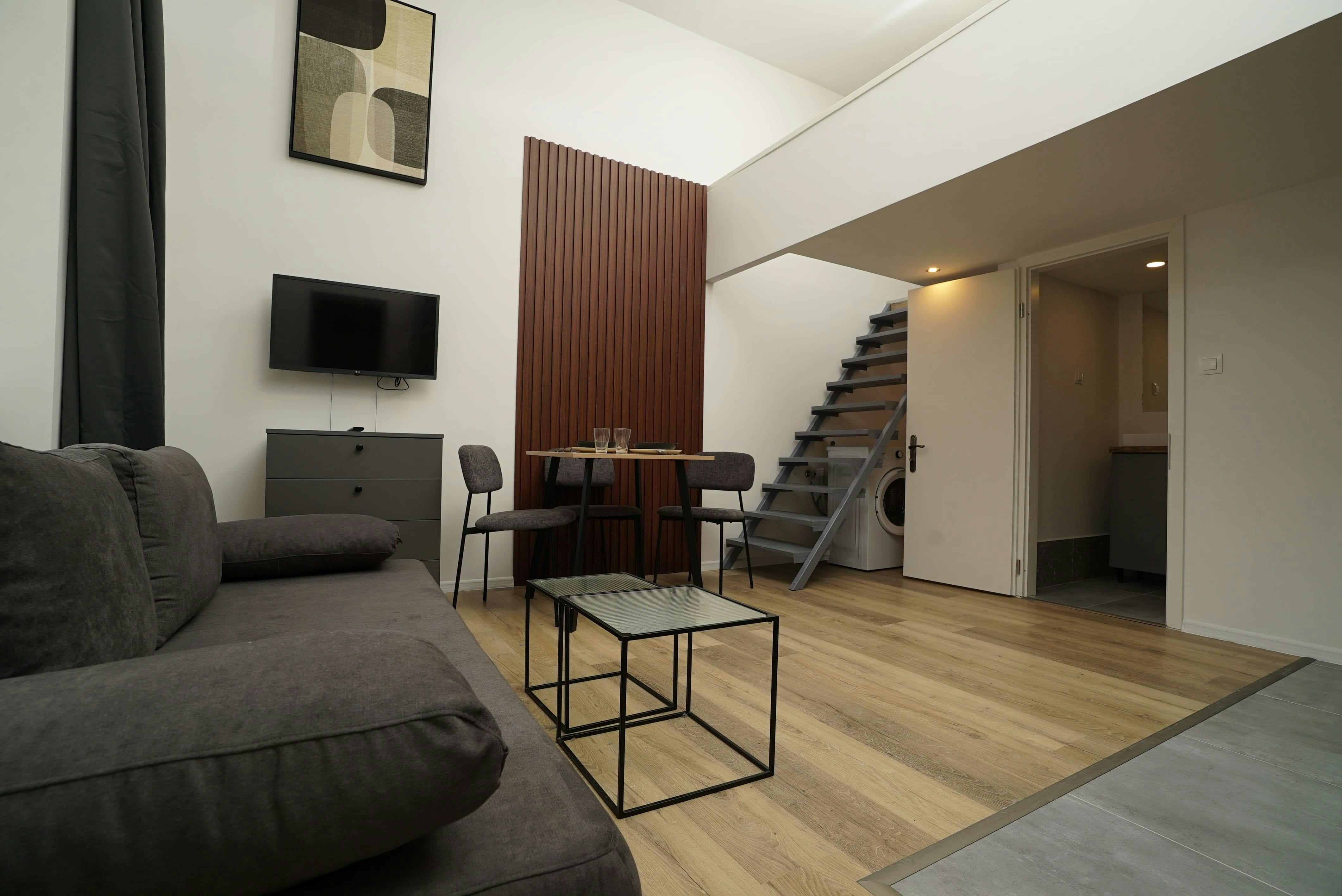 Studio for rent for HUF 247,667 per month in Budapest, Aradi utca