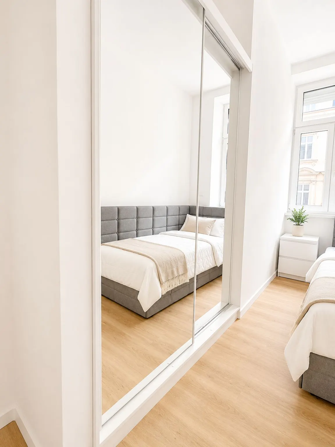 Senefeldergasse, Vienna preview