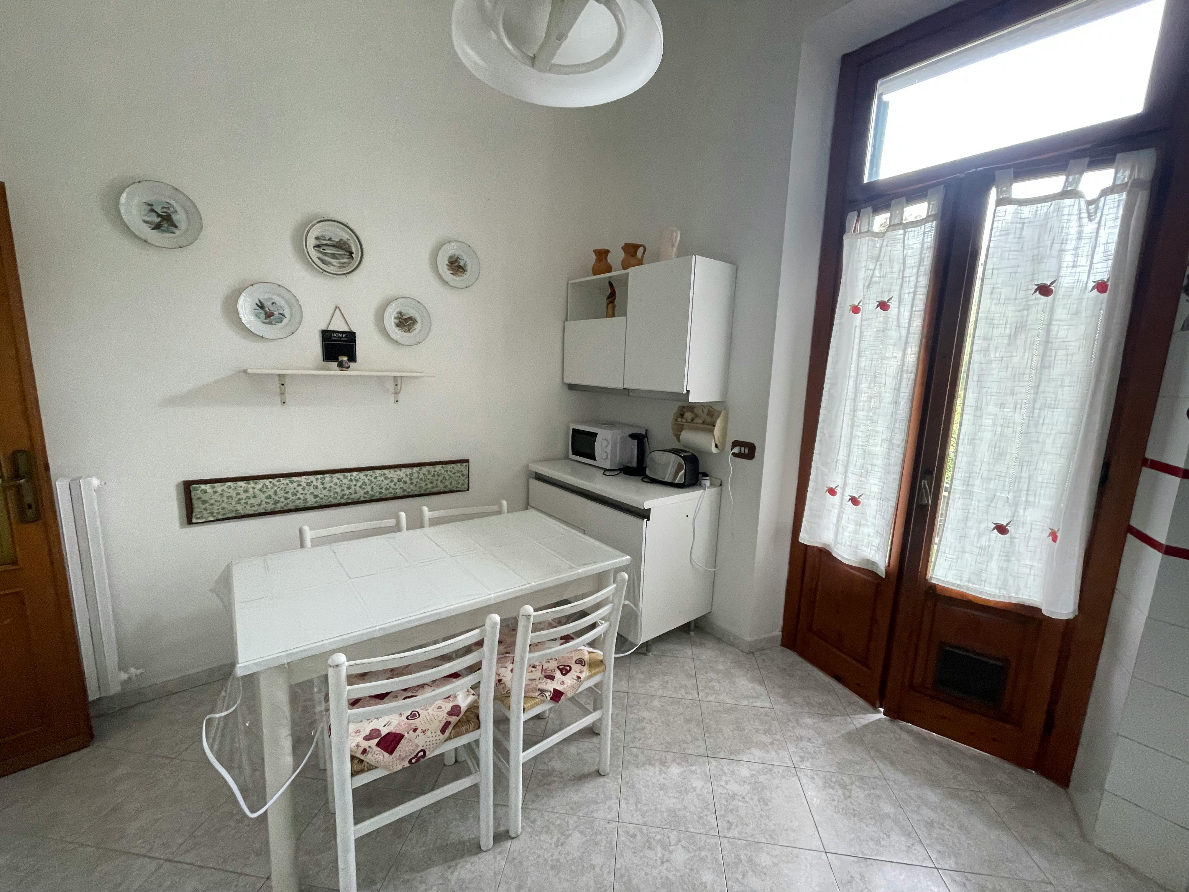 Apartment for rent for €1,850 per month in Florence, Via di Rusciano