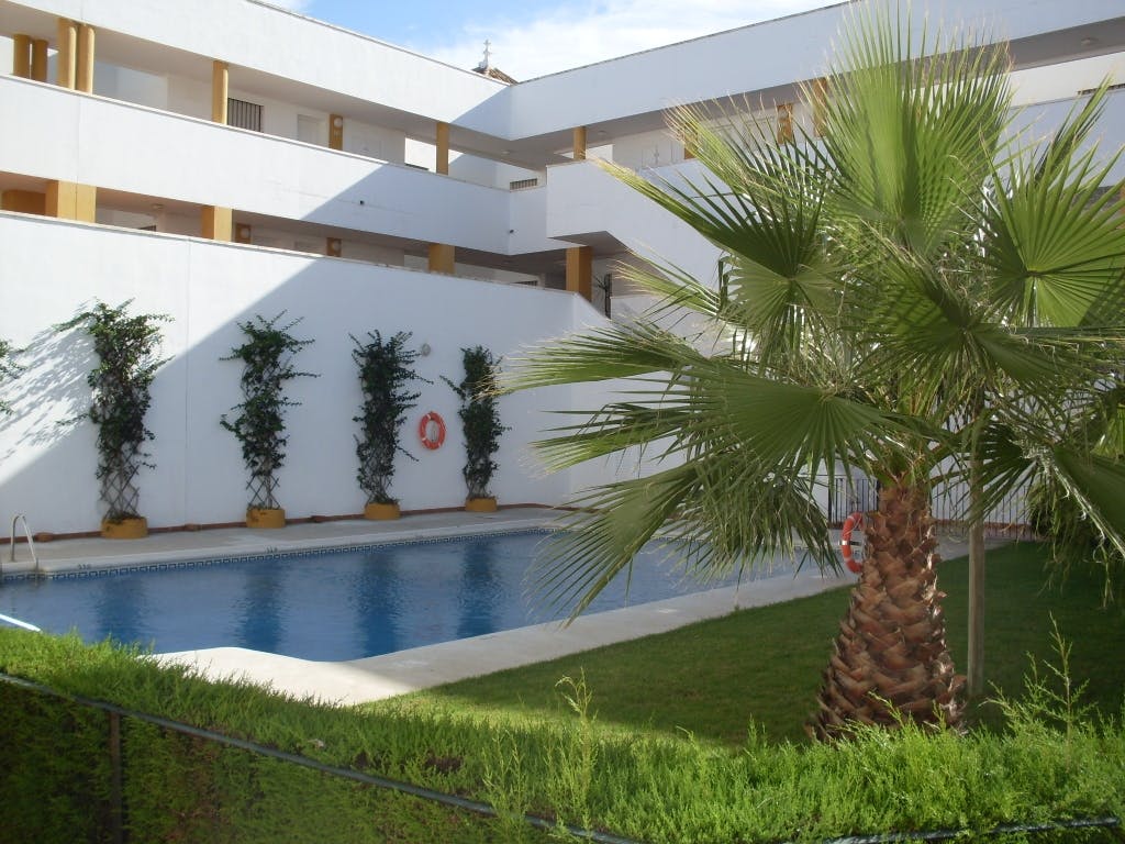 Apartamento en alquiler por 900 € al mes en Chipiona, Calle Pez Espada