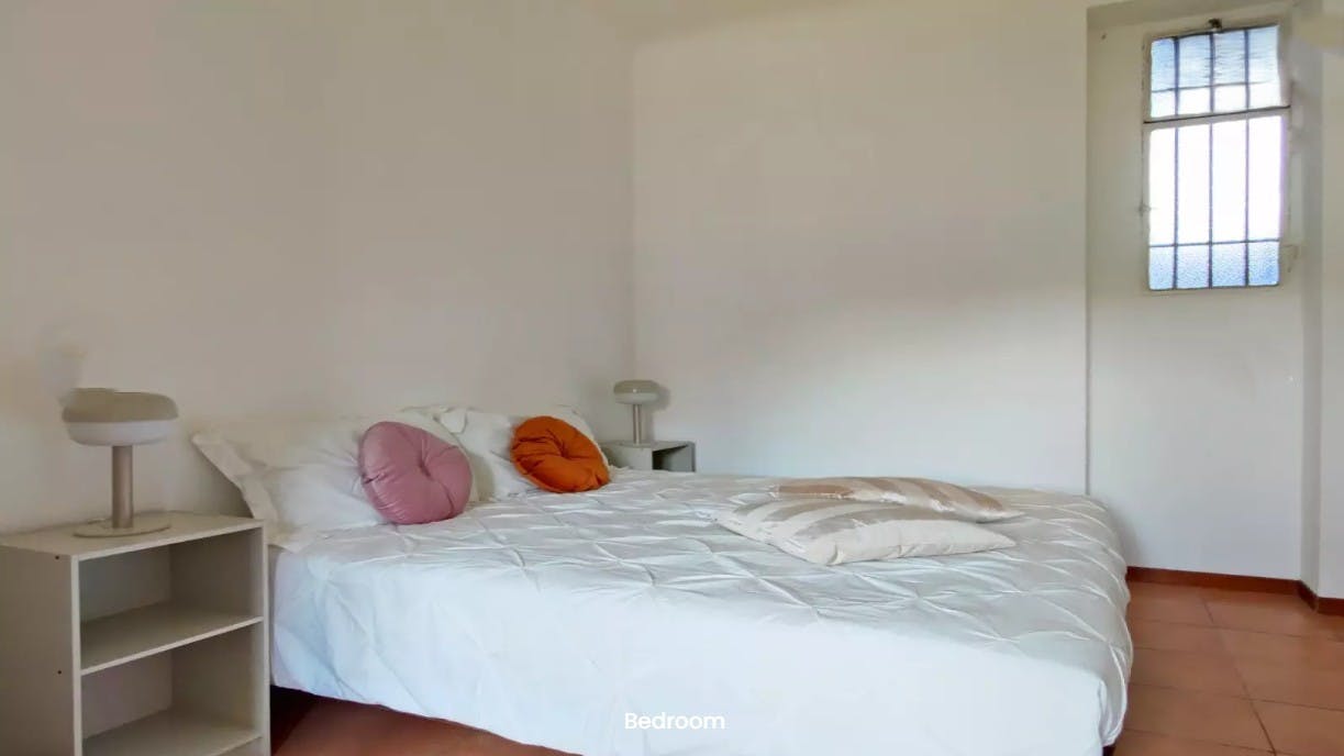 Apartment for rent for €1,000 per month in Milan, Viale Famagosta