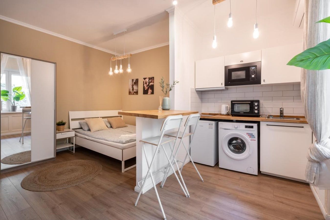 Studio for rent for HUF 228,453 per month in Budapest, Dob utca