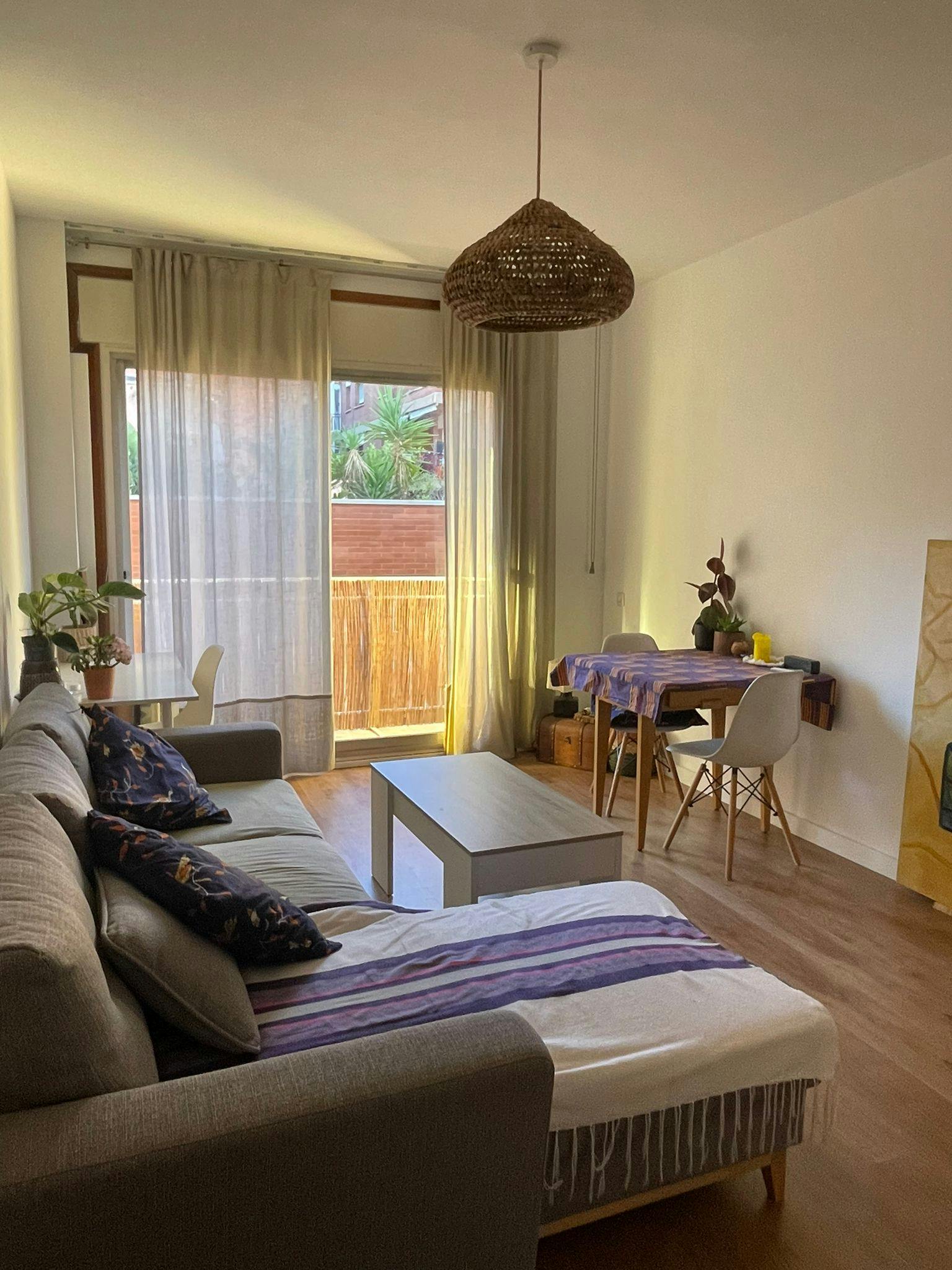 Apartament de închiriat pentru 1.700 EUR pe lună în Barcelona, Carrer de l'Historiador Maians