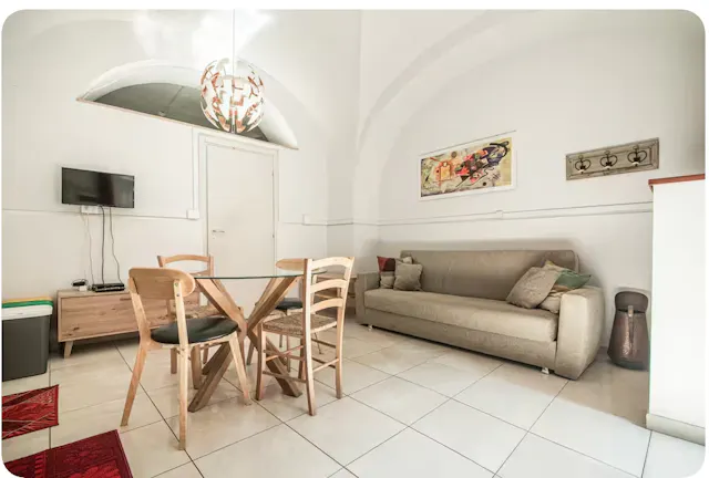 2-Bedroom House in Via Santa Barbara, Catania (1709235) room image 8
