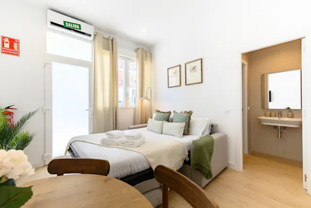 1-Bedroom Apartment in Calle de Sierra Bullones, Madrid (1709272) room image 90