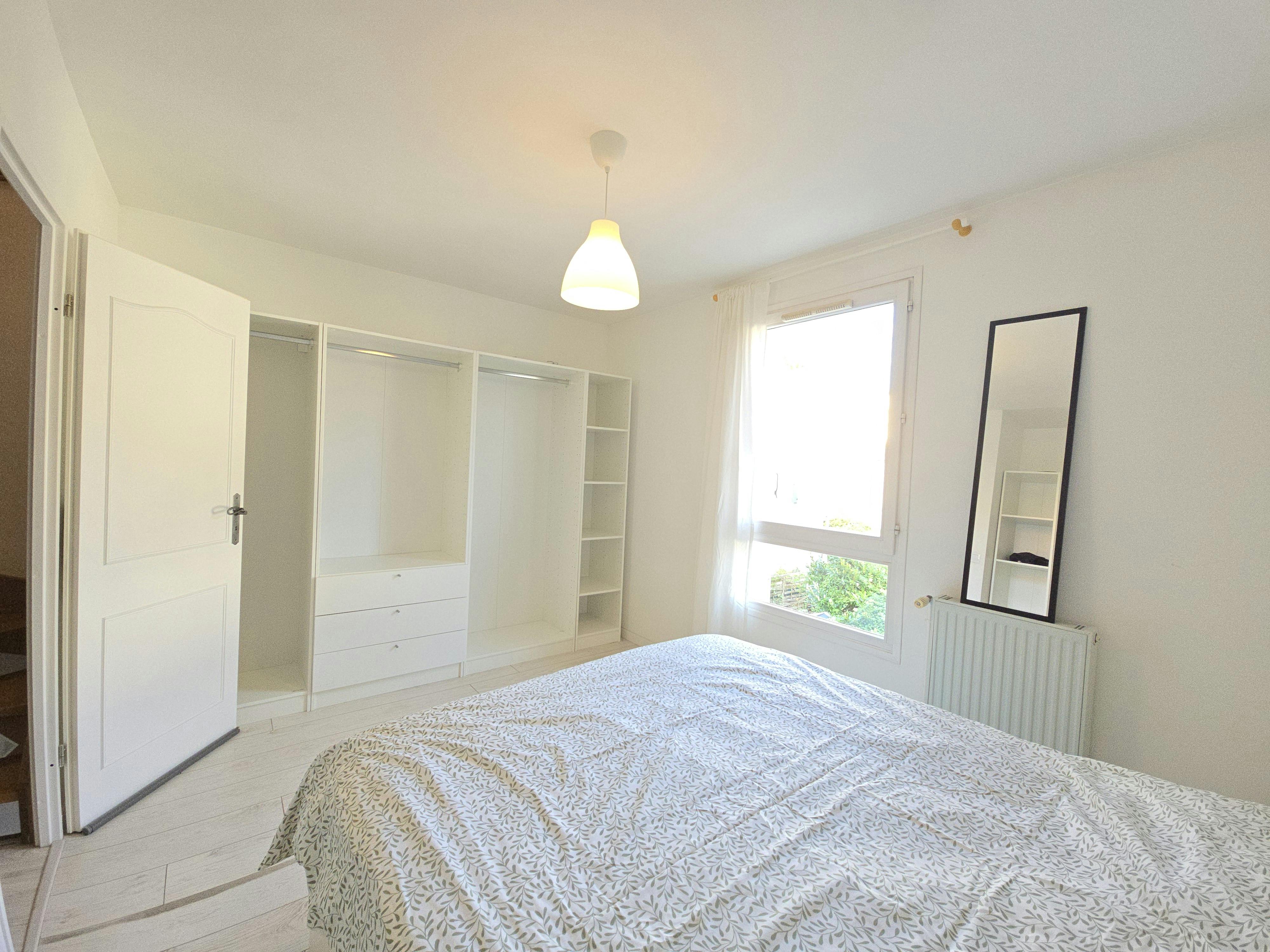 Private room for rent for €695 per month in Montreuil, Rue Gérard de Nerval