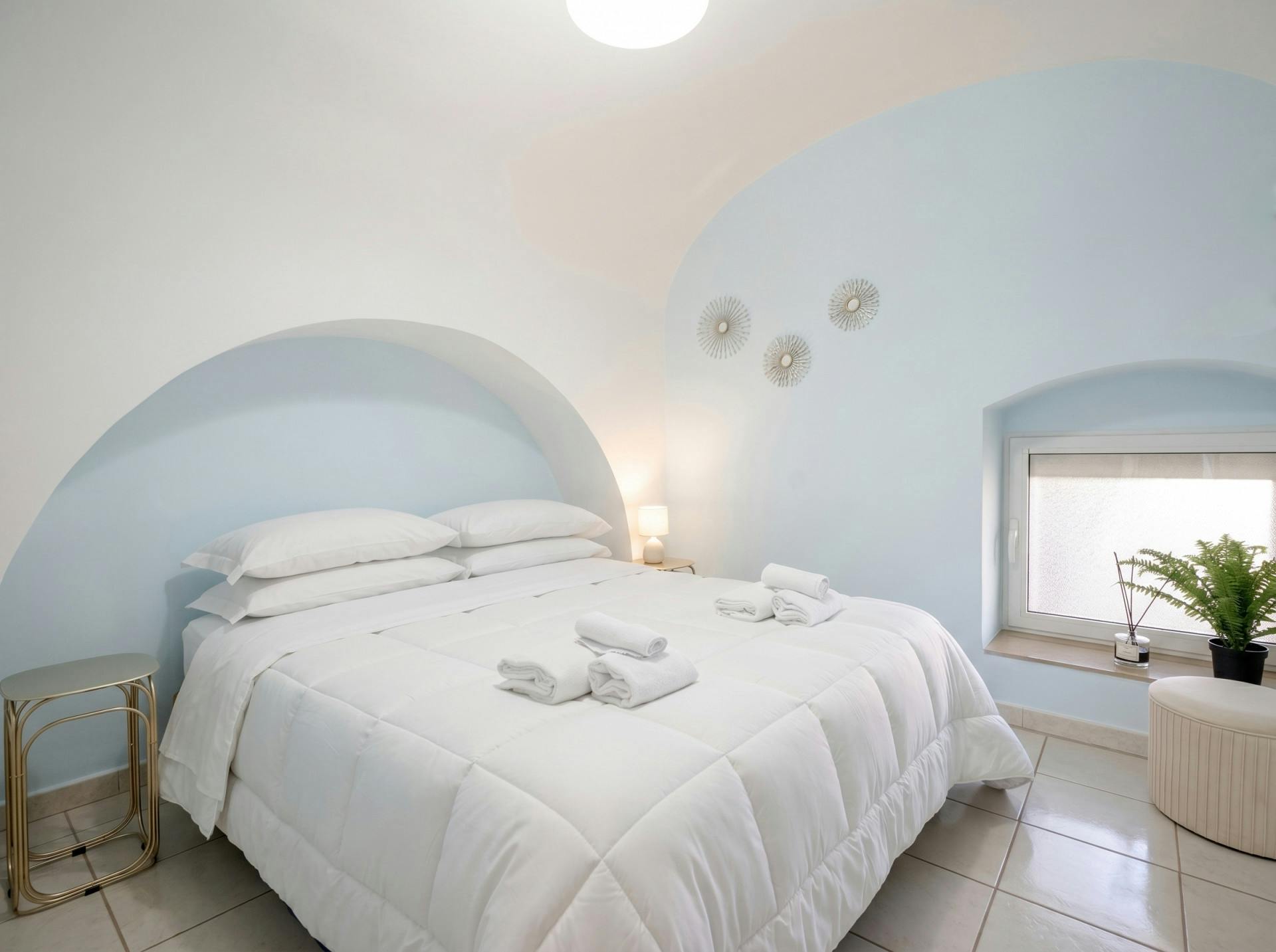 House for rent for €1,000,000 per month in Bari, Via Abate Giacinto Gimma