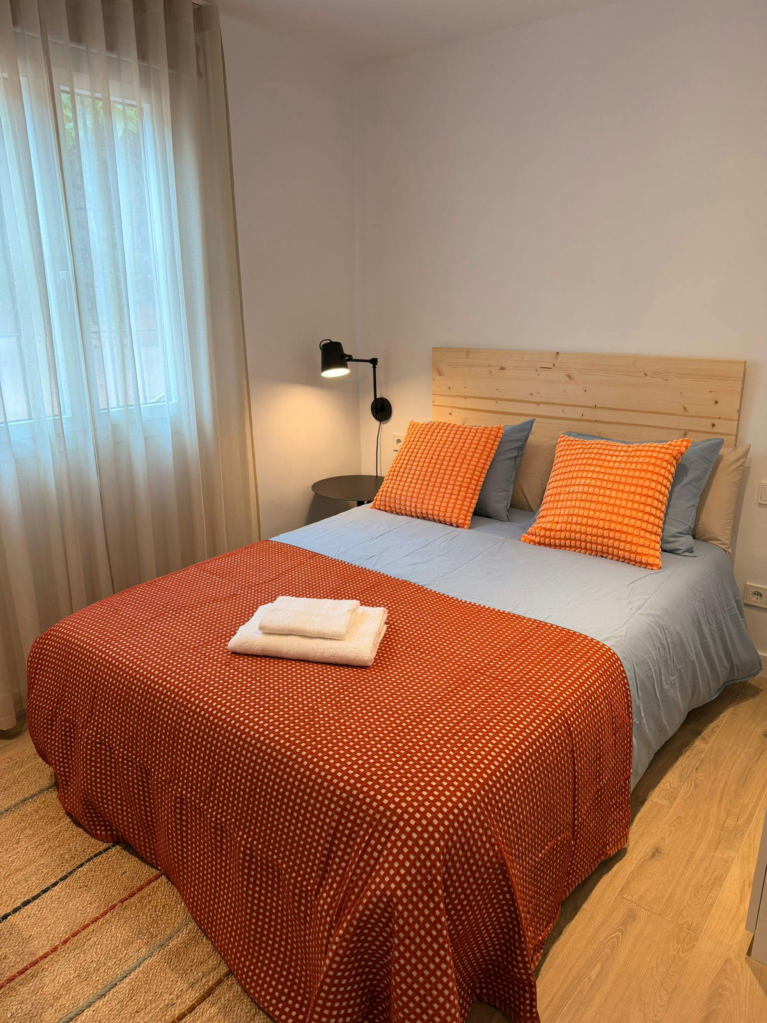 Private room in Plaça del Consell de la Vila, Barcelona (1709522) room image 1
