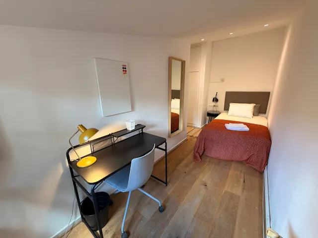 Shared room in Carrer Major de Sarrià, Barcelona (1709548) room image 1