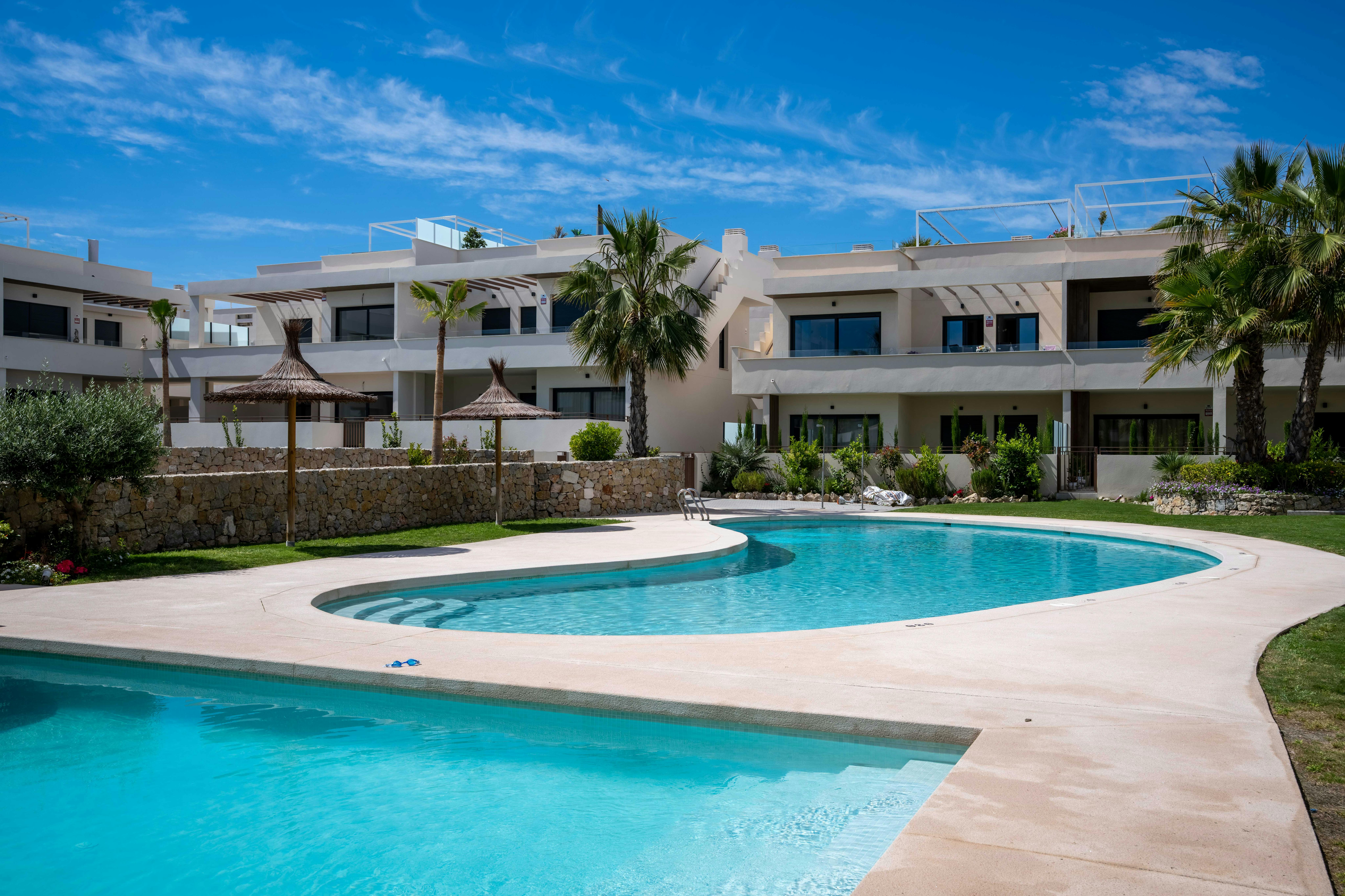 Wohnung zu mieten für 1.800 € pro Monat in Alicante, C. Claudio Tolomeo
