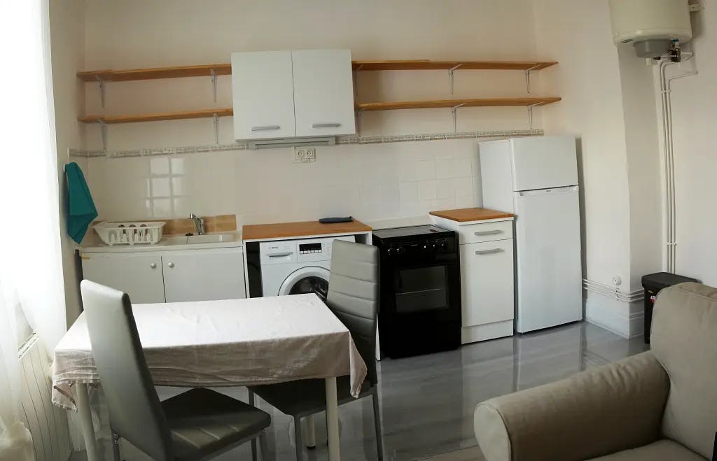 Apartment for rent for €545 per month in Fontaine, Avenue du Vercors