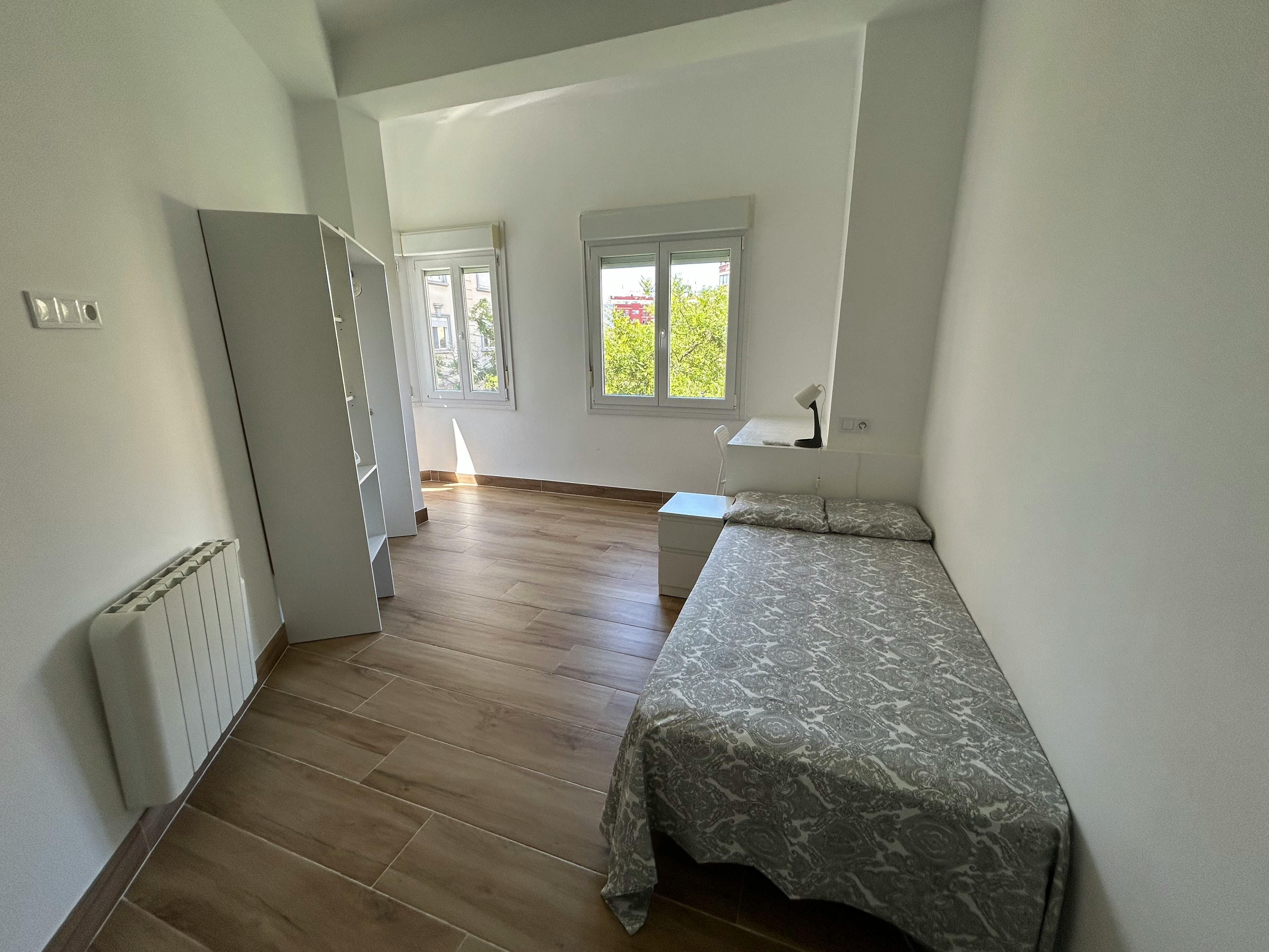 Carrer del Clariano, Valencia preview