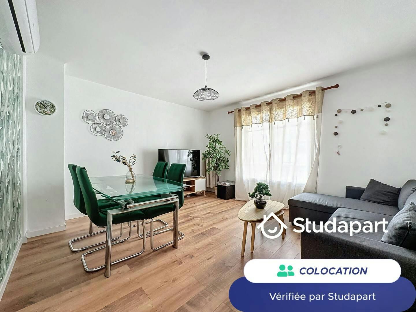 WG-Zimmer zu mieten für 450 € pro Monat in Toulon, Avenue de Bir-Hakeim