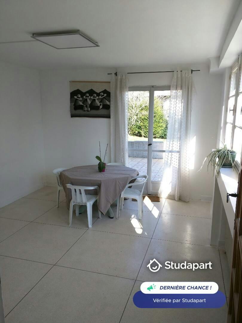 Apartment in Chaville - More