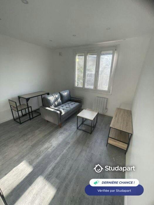 House for rent for €930 per month in Tremblay-en-France, Rue de Normandie