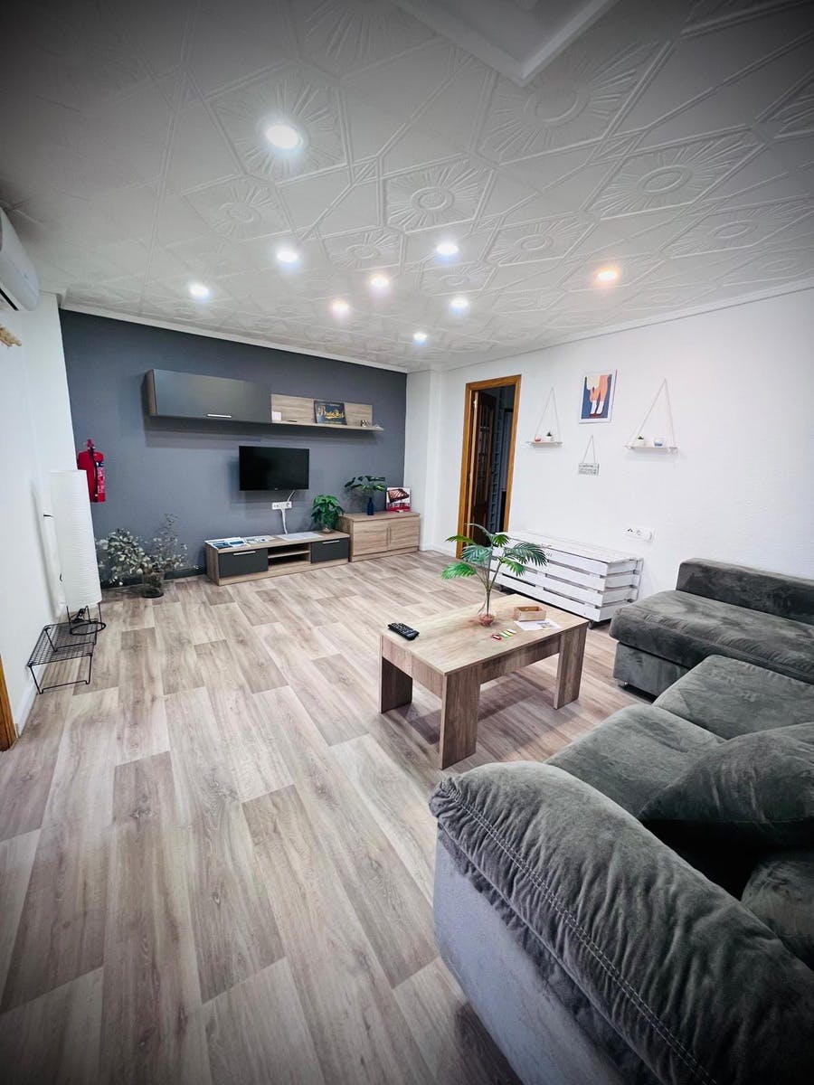 Apartment for rent for €1,400 per month in Elche, Carrer Mario Pastor Sempere