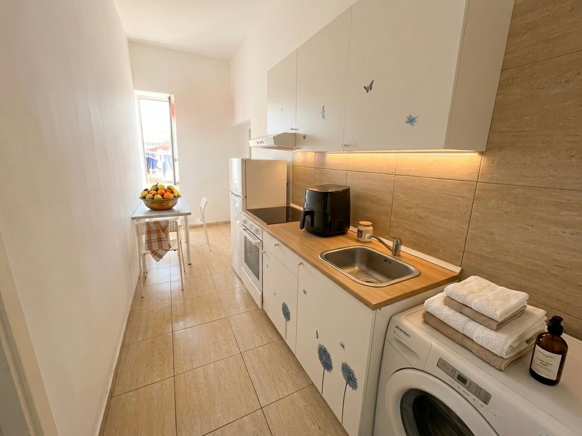 Private room for rent for €500 per month in Naples, Vico Tinellari