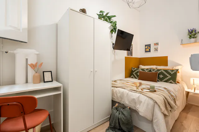 Private room in Carrer de Bailèn, Barcelona (1709773) room image 1