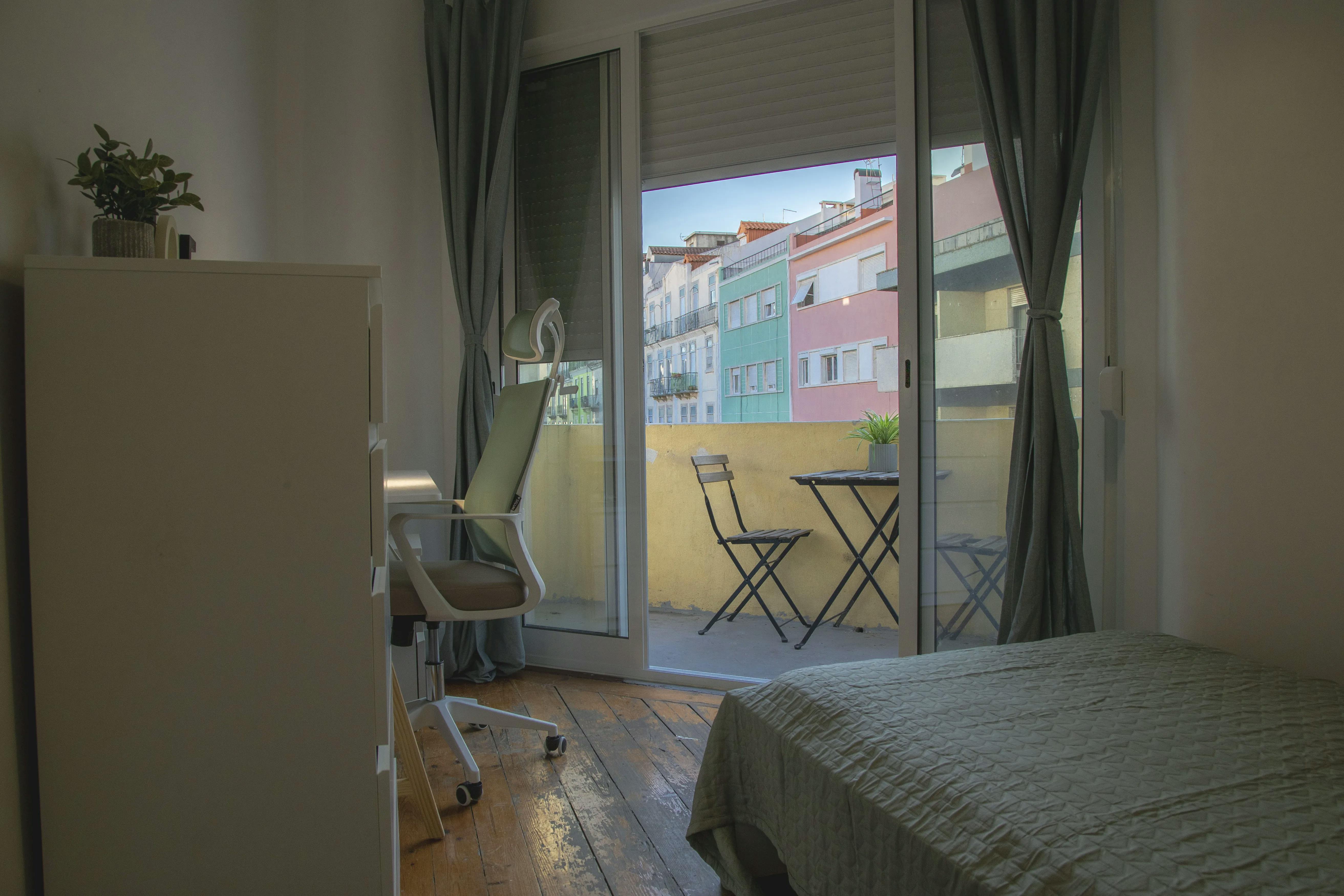 Rua Carvalho Araújo, Lisbon preview
