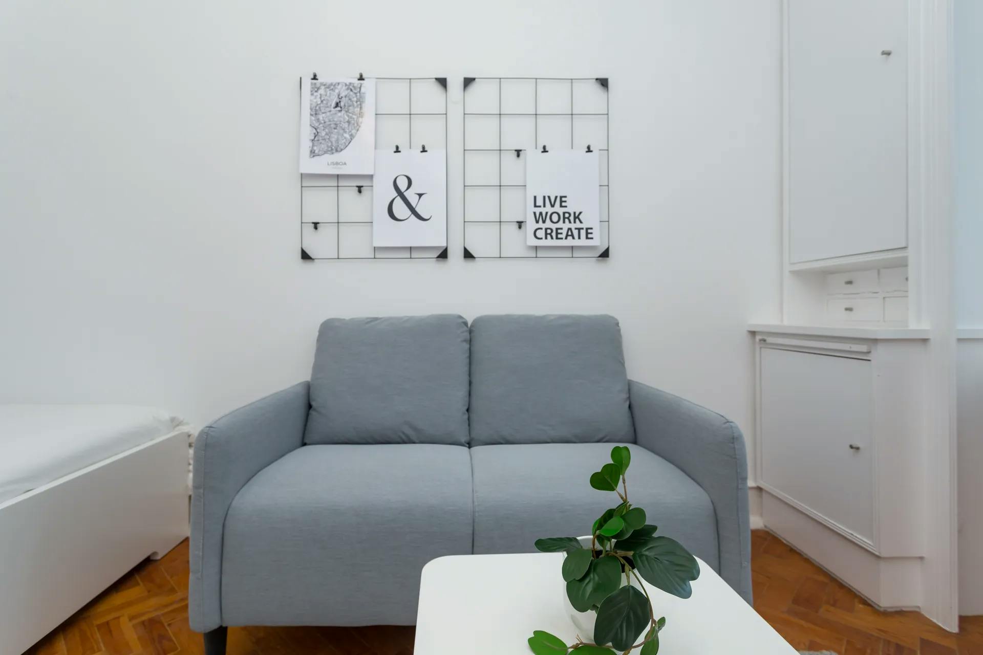preview gallery tile