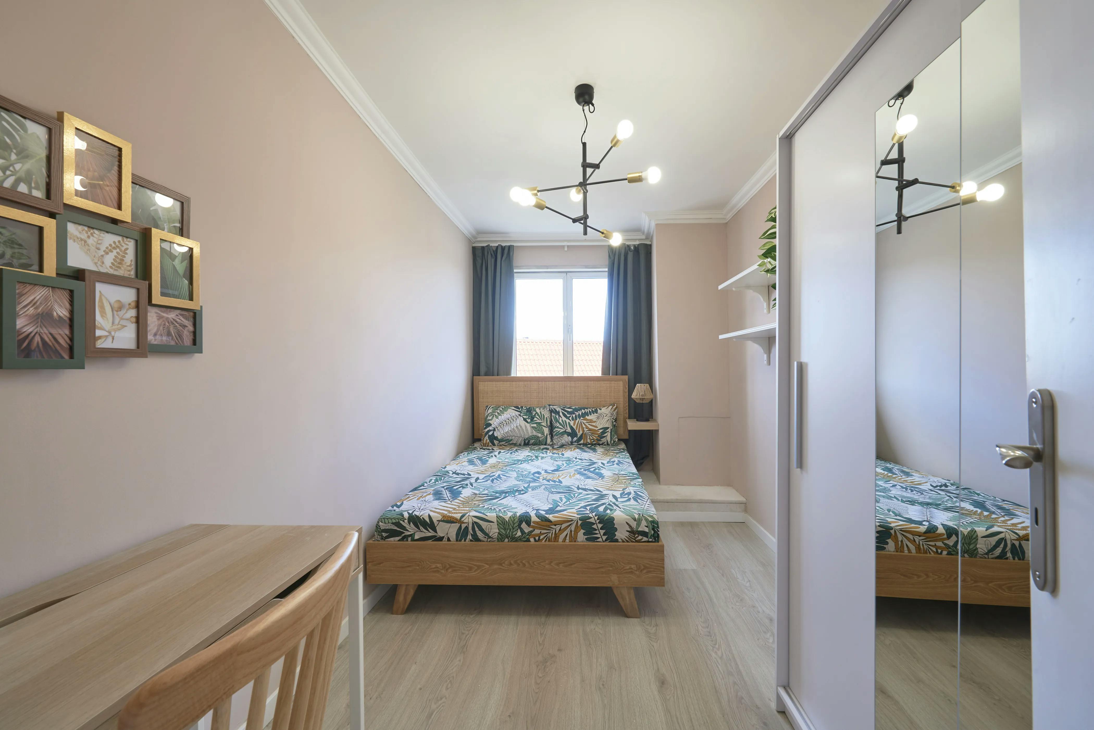 Rua de São Bernardo, Lisbon preview