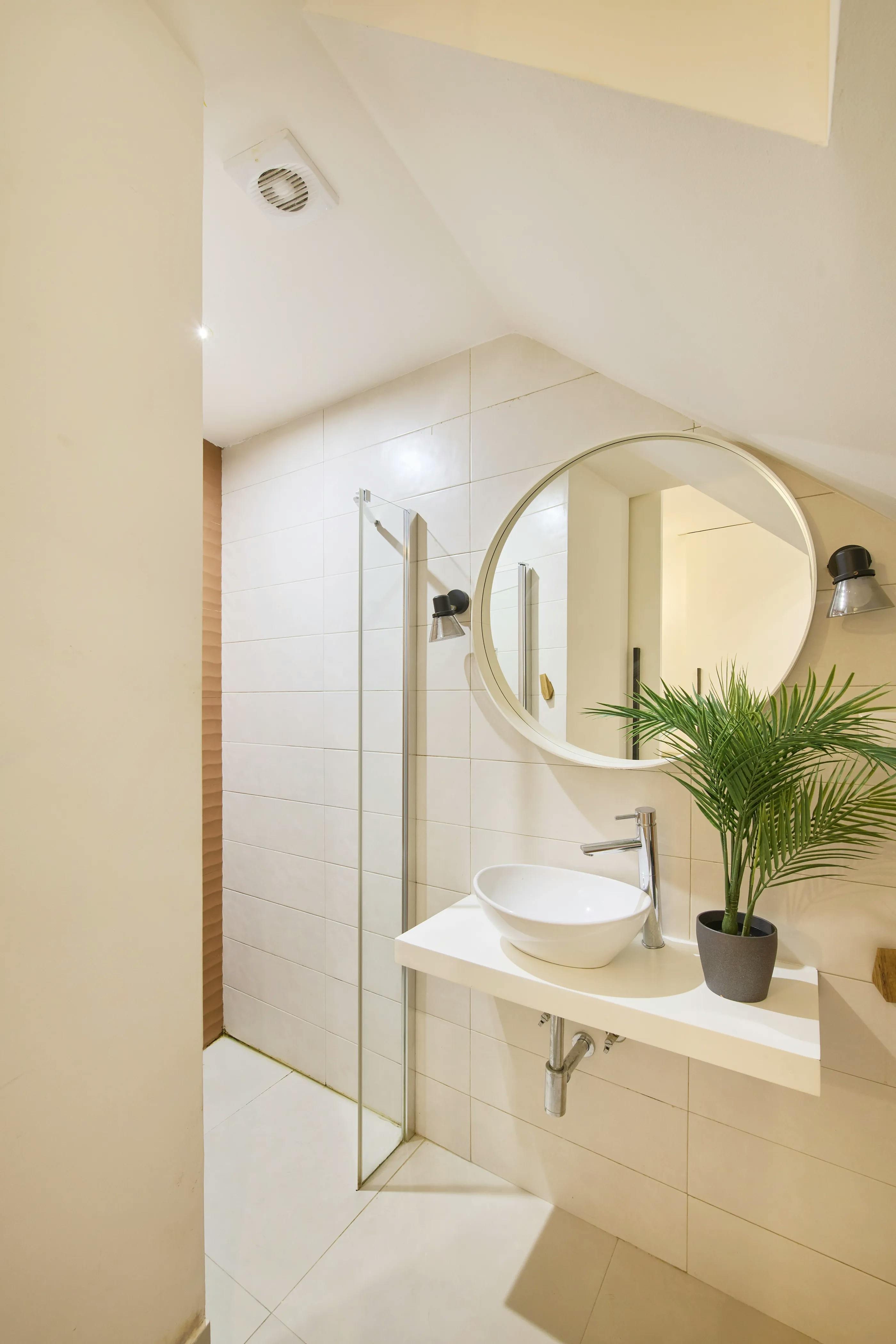 Studio for rent for €1,500 per month in Lisbon, Rua do Cardal de São José