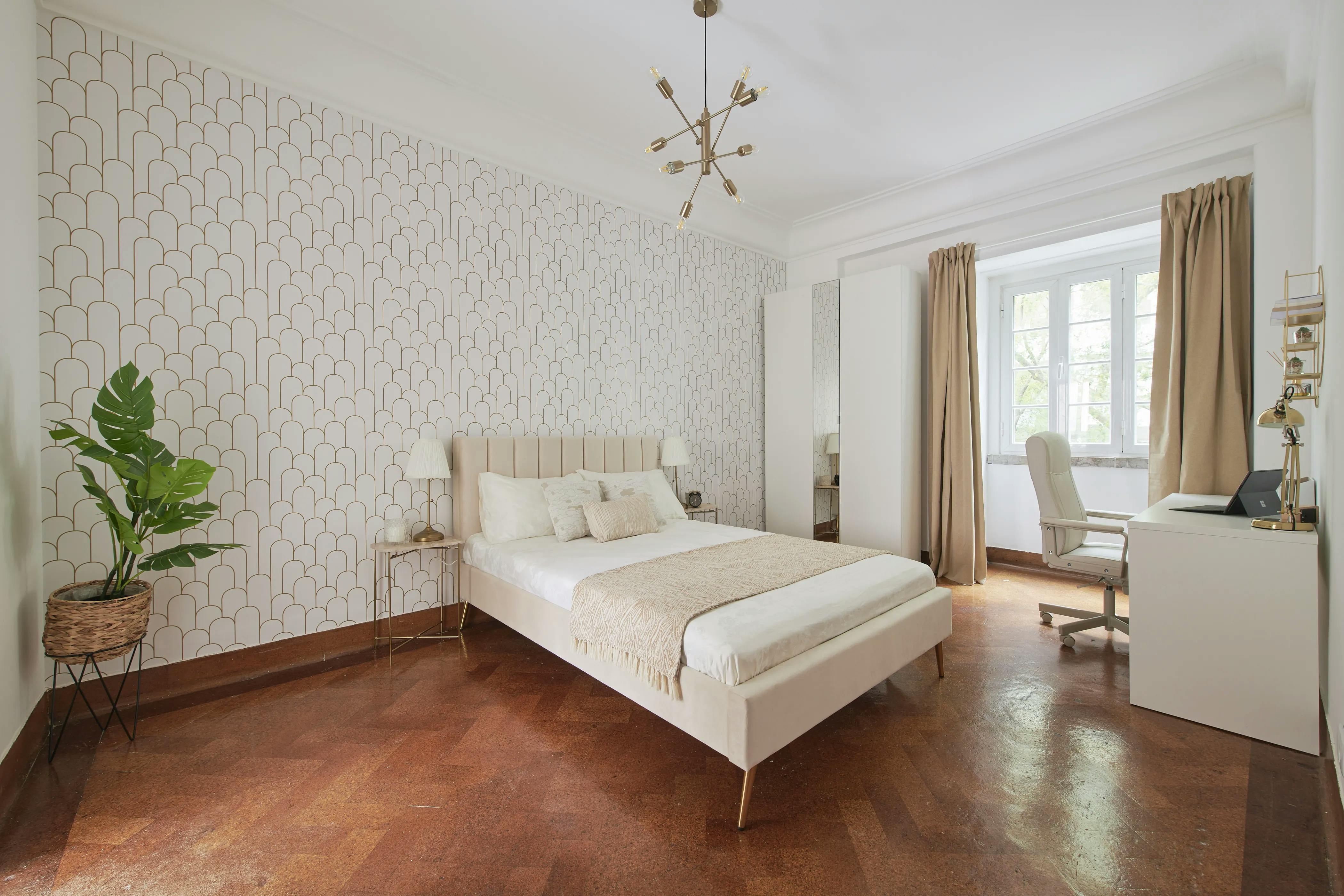 Avenida Luís Bívar, Lisbon preview