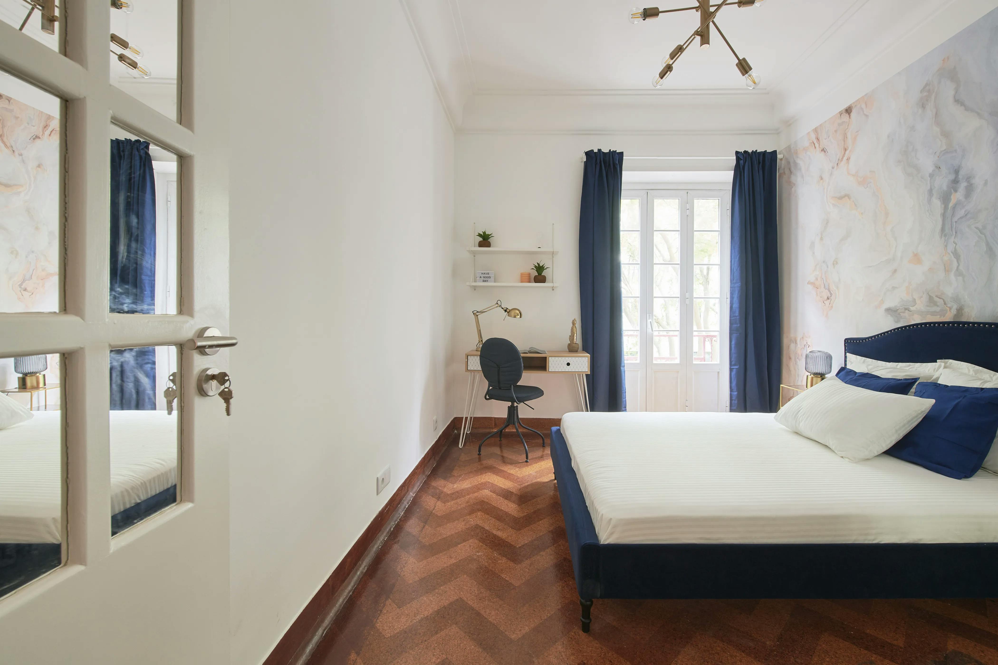 Avenida Luís Bívar, Lisbon preview