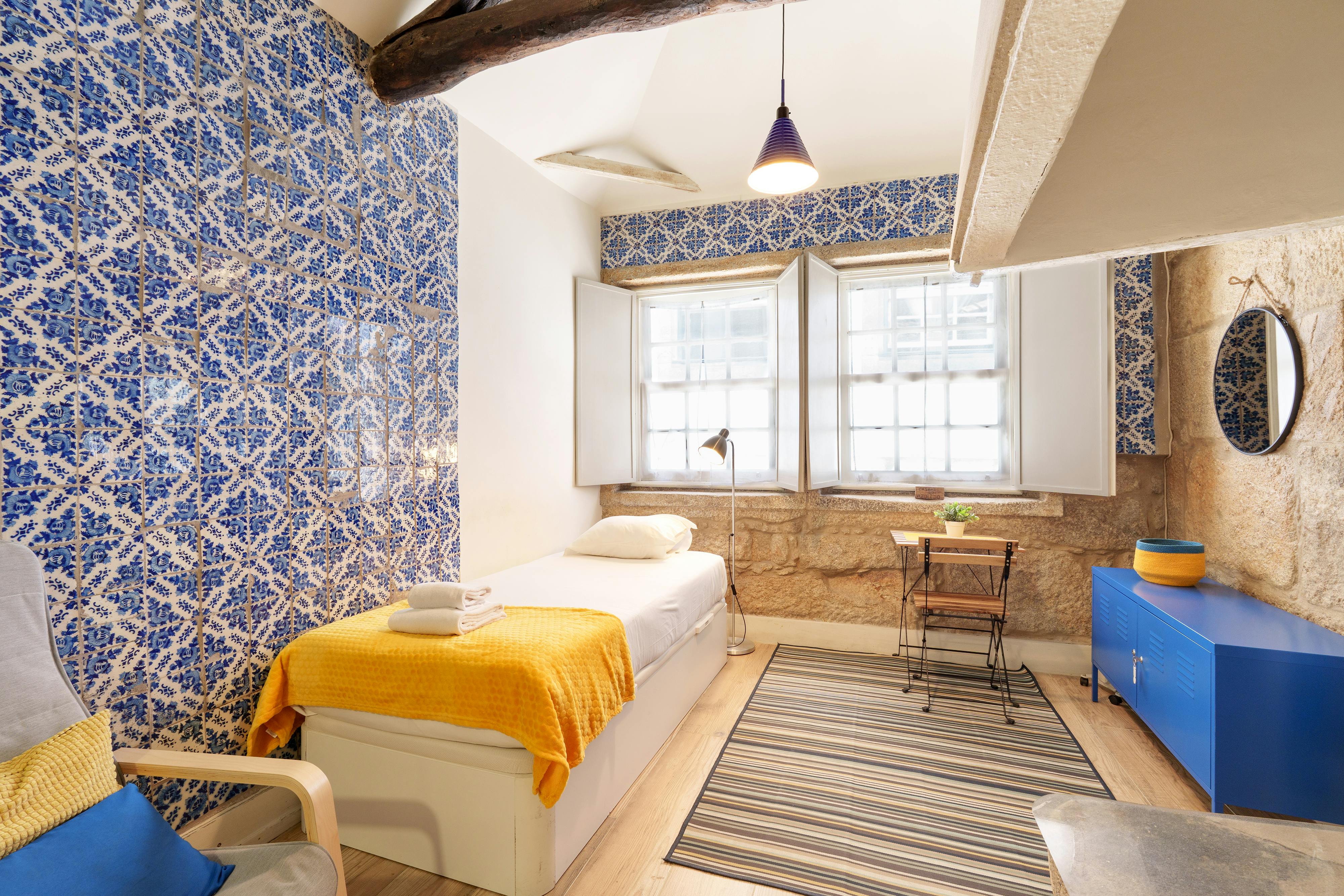 Rua de Miragaia, Porto preview