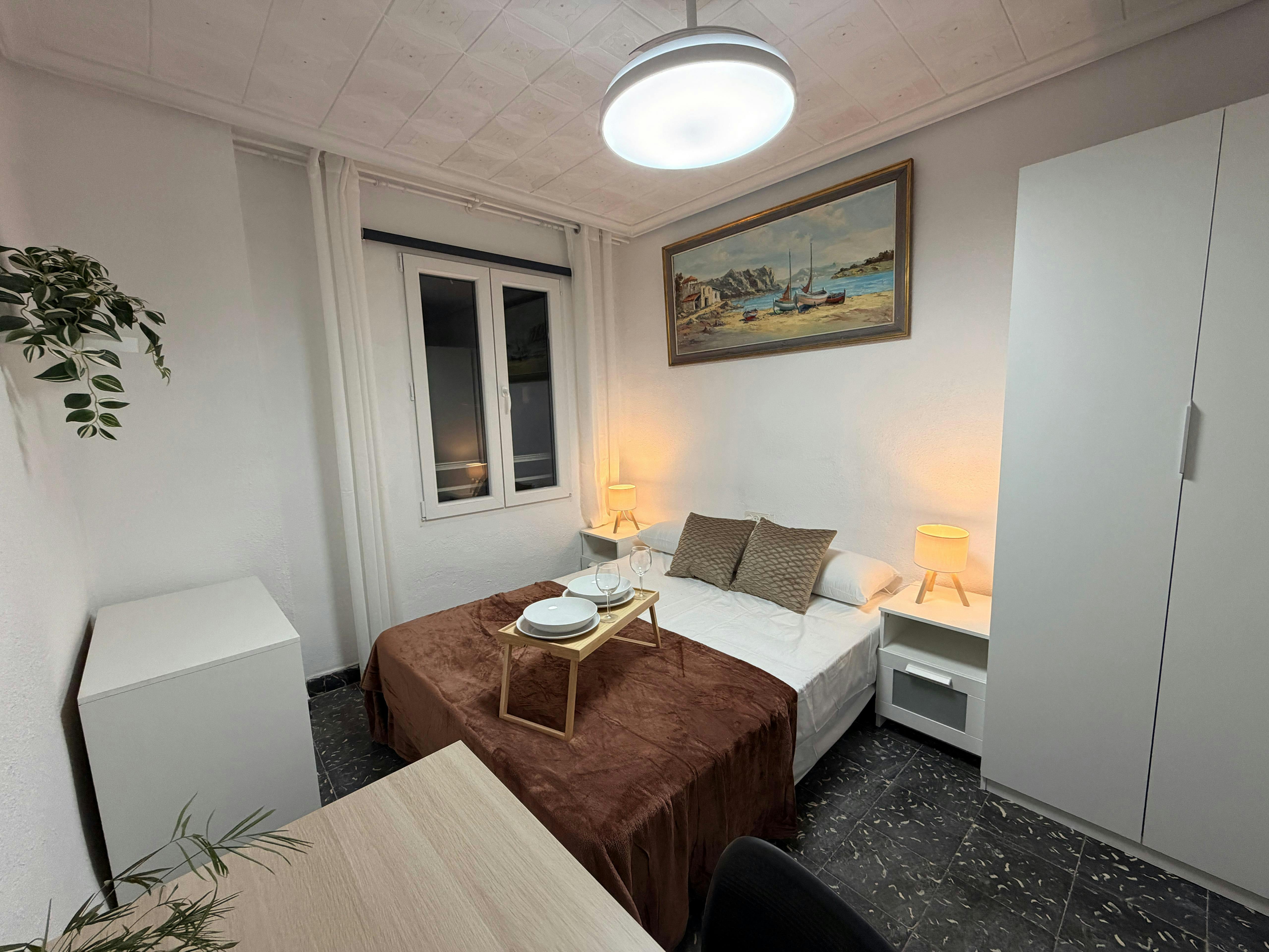 Private room in Carrer de Ruaya, Valencia (1710592) ROOM