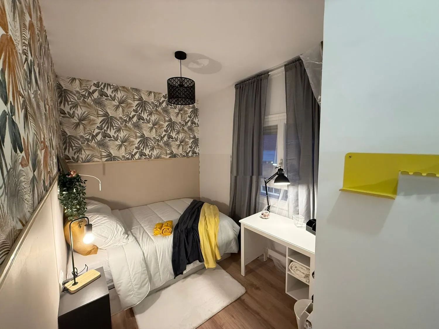 Private room in Calle Capitán Amador, Alicante (1710638) ROOM 2