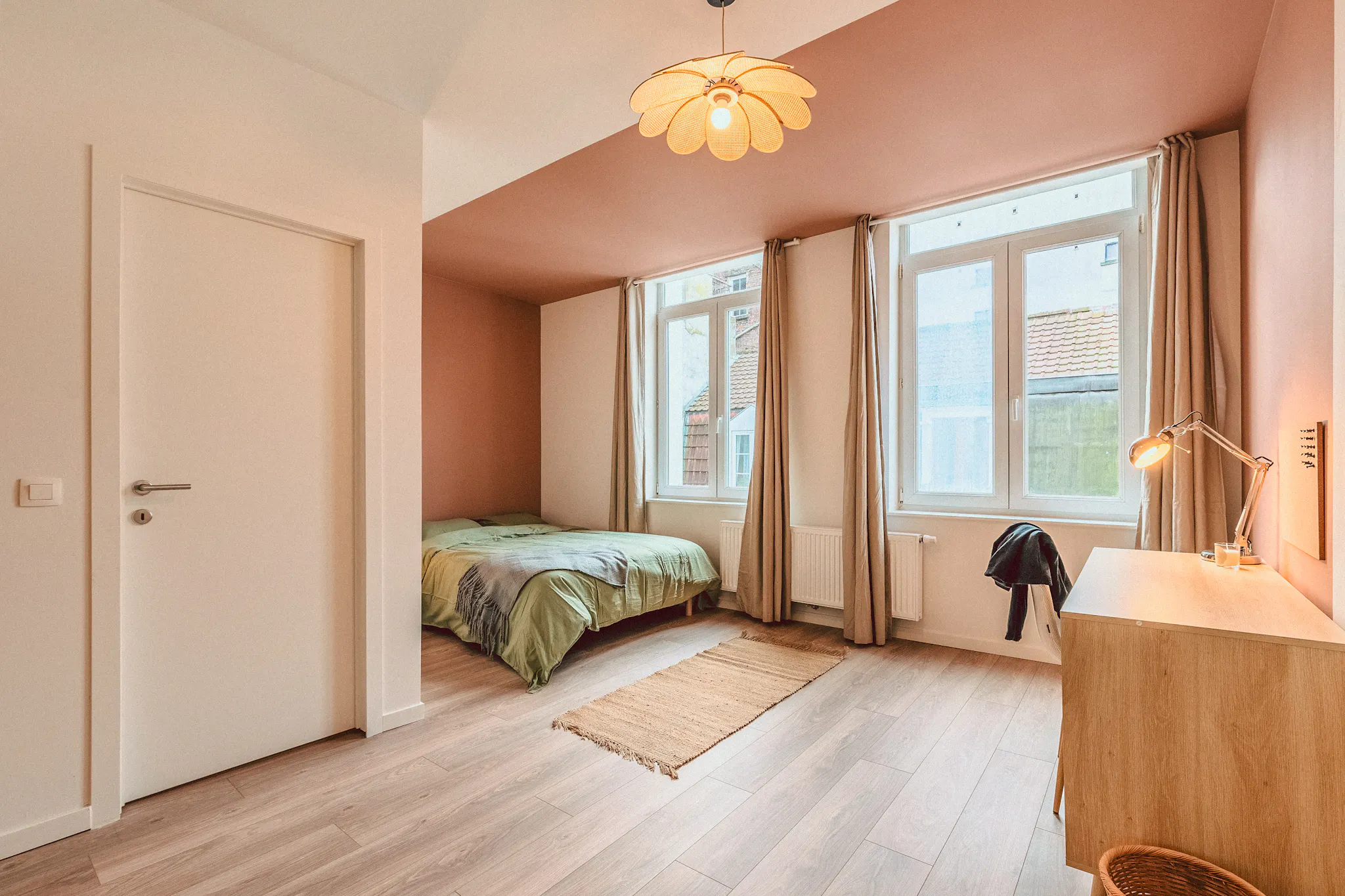 Rue Notre-Seigneur, Brussels preview