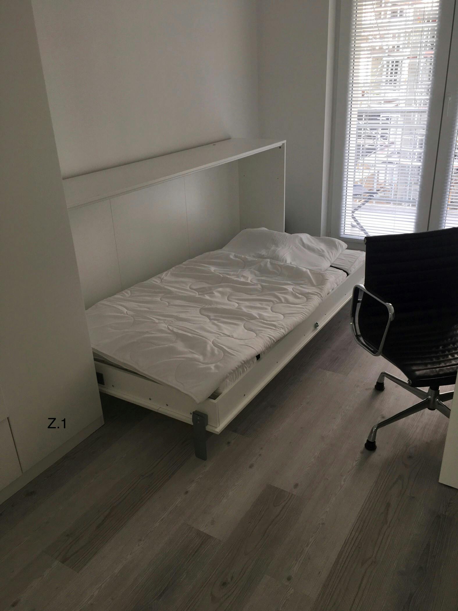Dahlmannstraße, Berlin preview