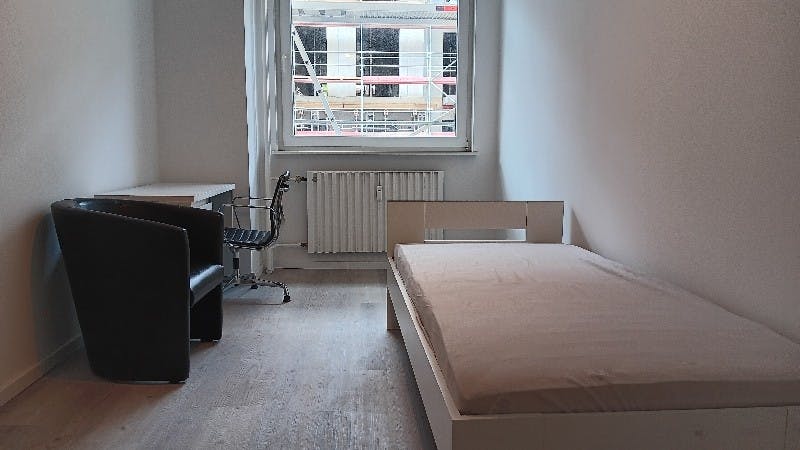 Dahlmannstraße, Berlin preview