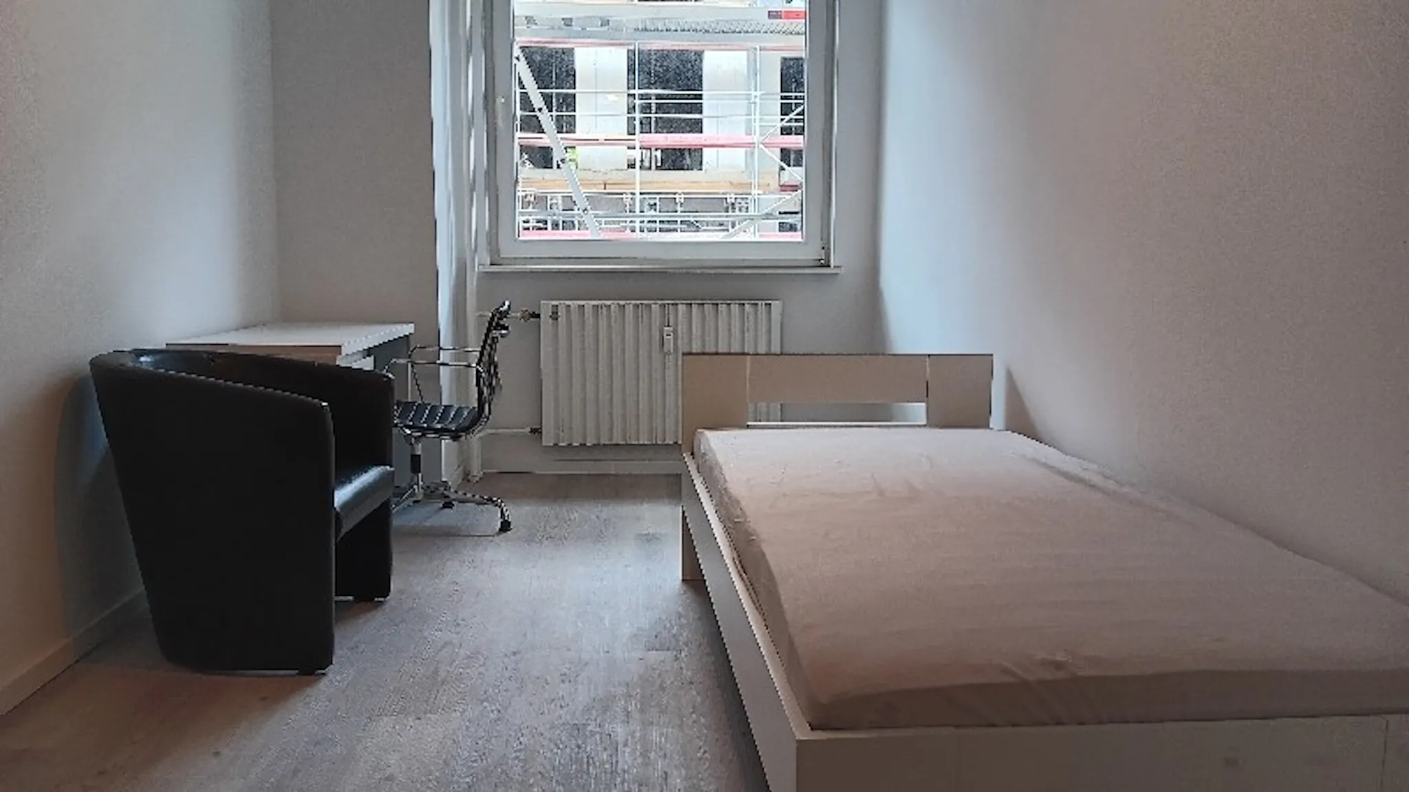 Dahlmannstraße, Berlin preview