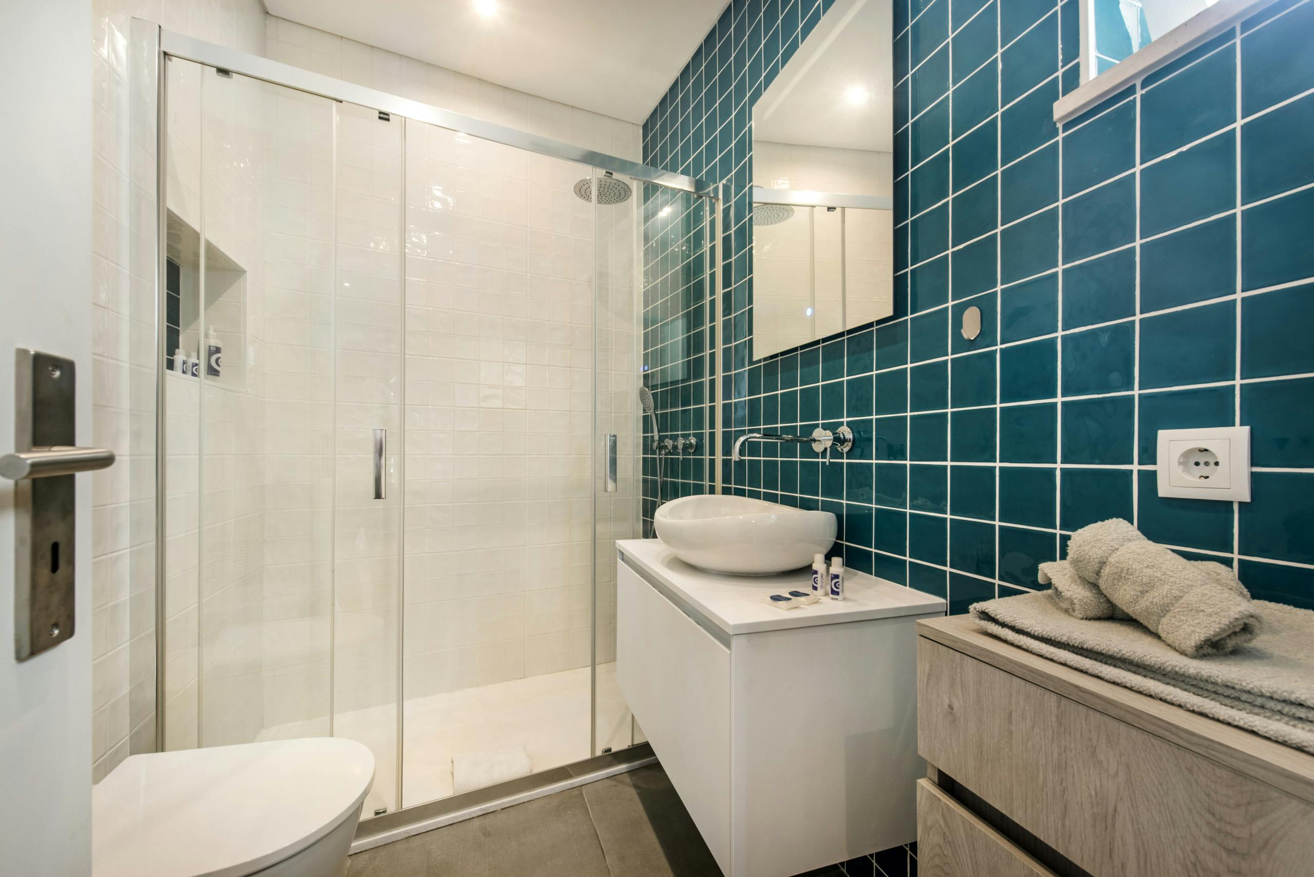 2-Bedroom Apartment in Largo da Mota, Faro room image 3