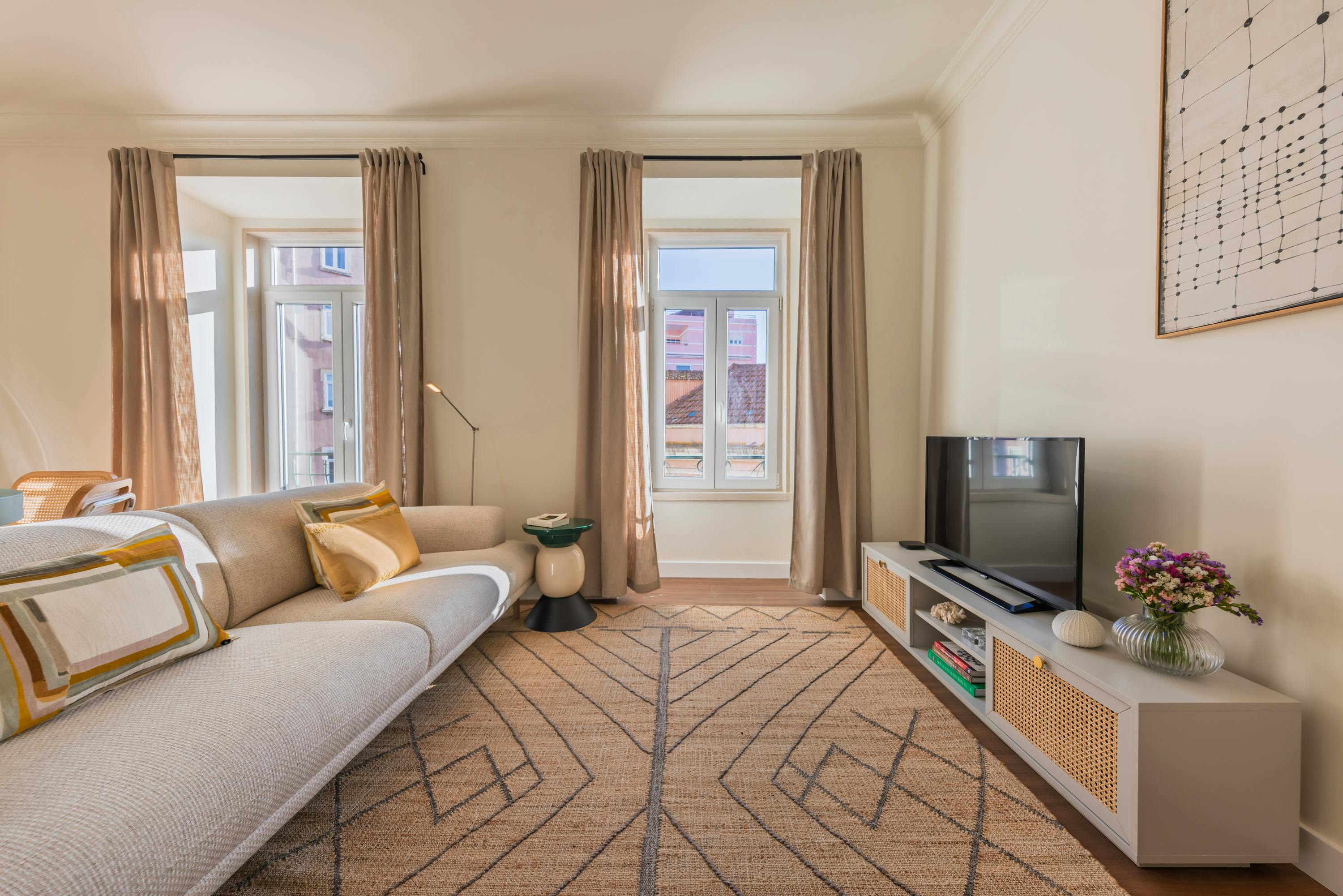 3-Bedroom Apartment in Travessa Santa Marta, Lisbon (1710804) ROOM