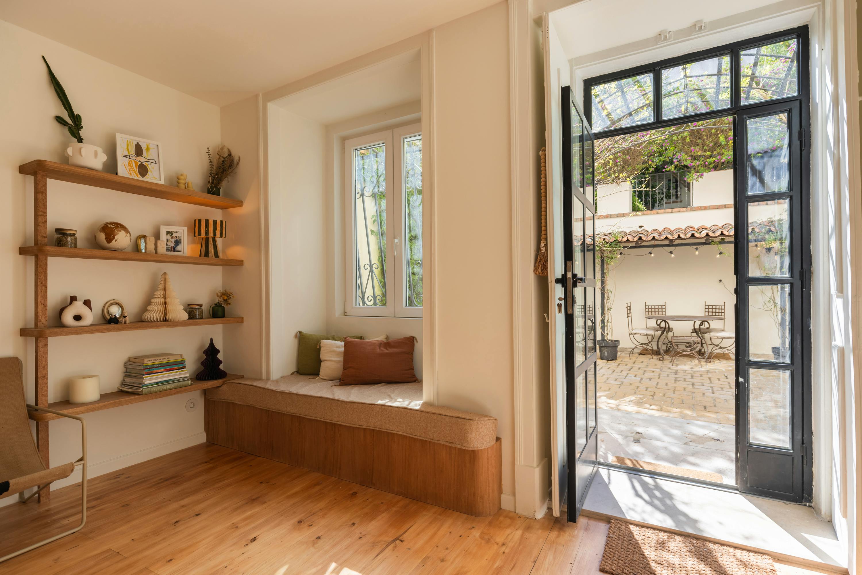4-Bedroom Apartment in Rua de Santo Amaro, Lisbon (1710807) ROOM 2