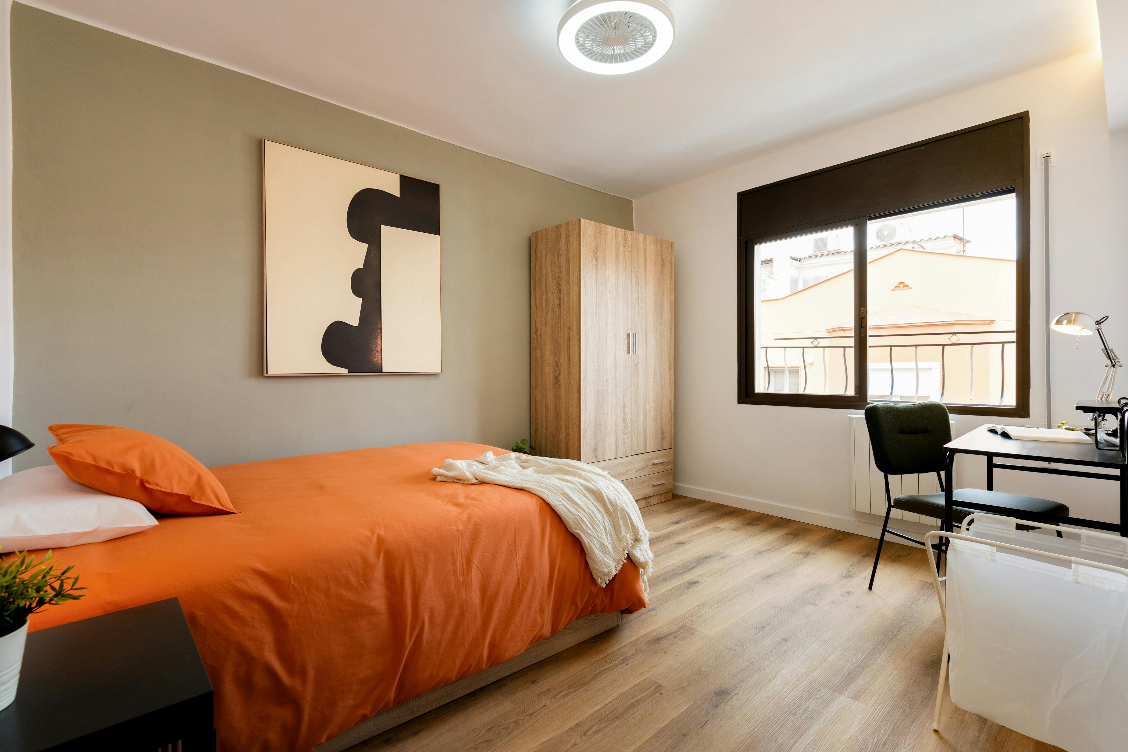 Habitación privada en alquiler por 550 € al mes en Sabadell, Carrer de Sardà