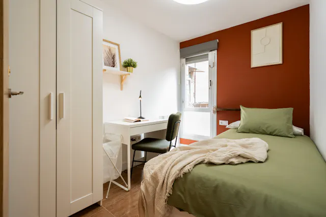 Private room in Carrer d'Ovidi, Sabadell (1711094) room image 1