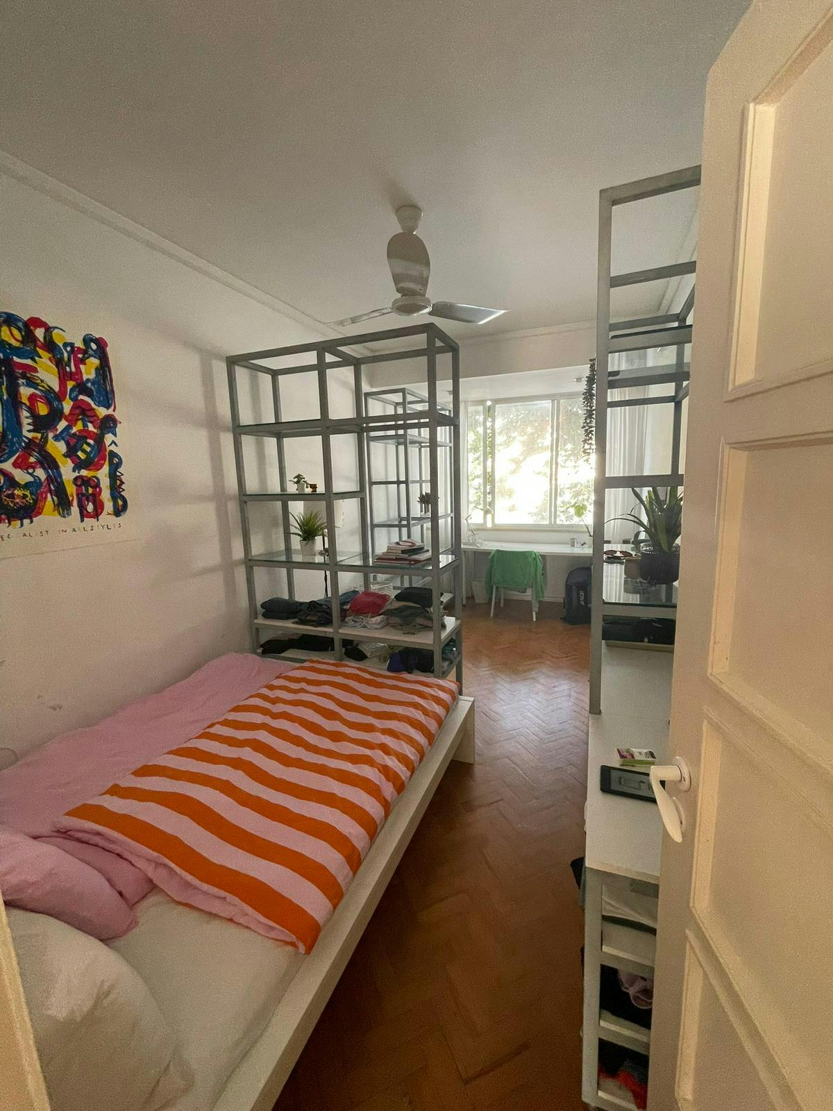 Private room for rent for €650 per month in Carcavelos, Praça Do Junqueiro