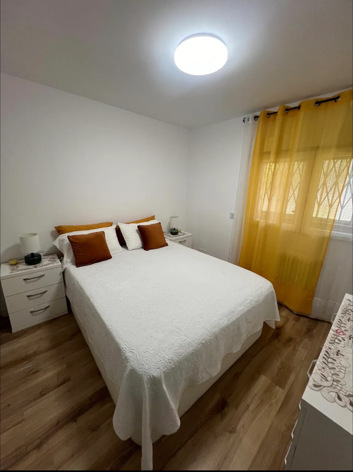 Calle de Ichaso, Madrid preview