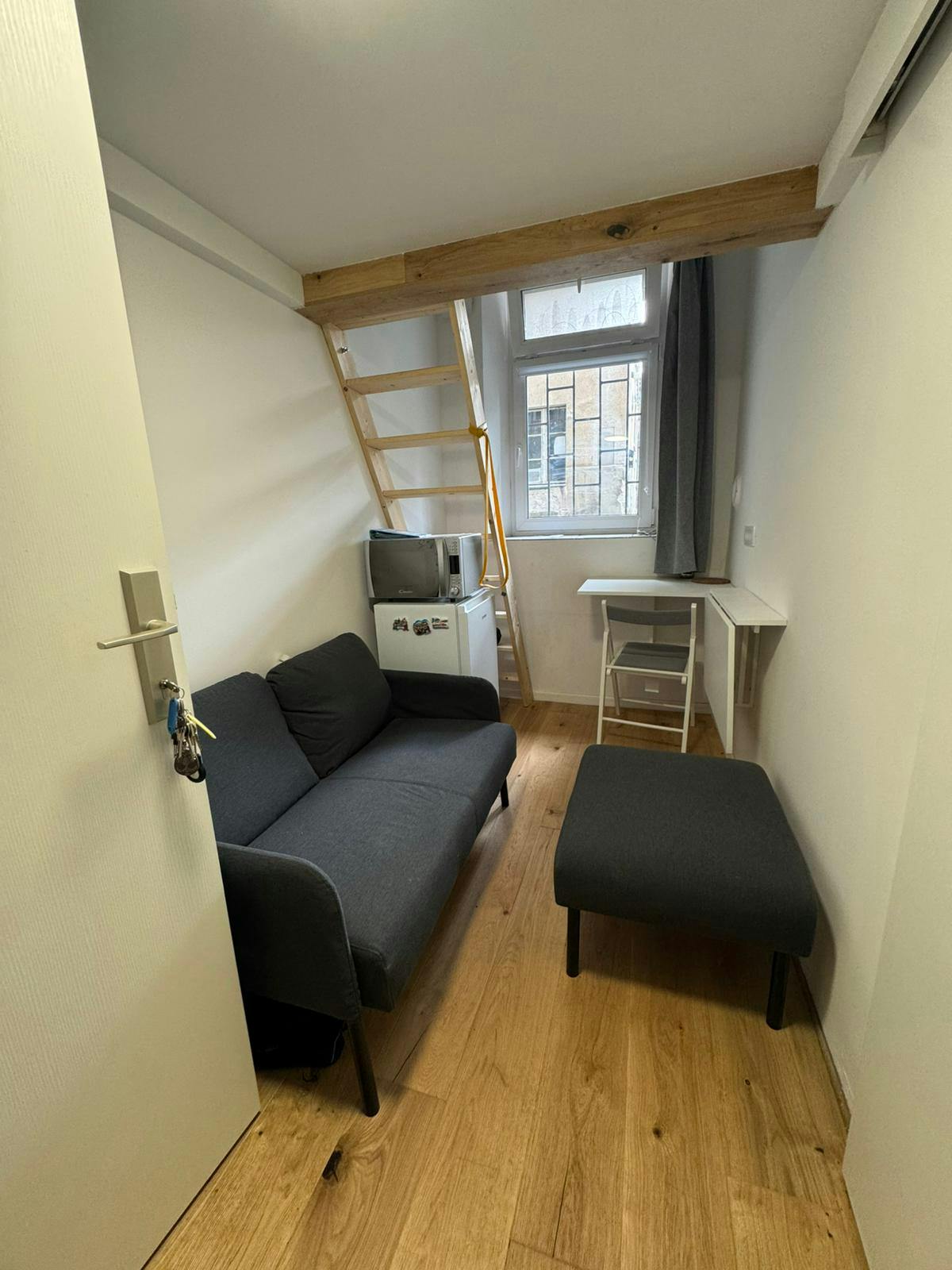 Apartment for rent for €600 per month in Ljubljana, Resljeva cesta
